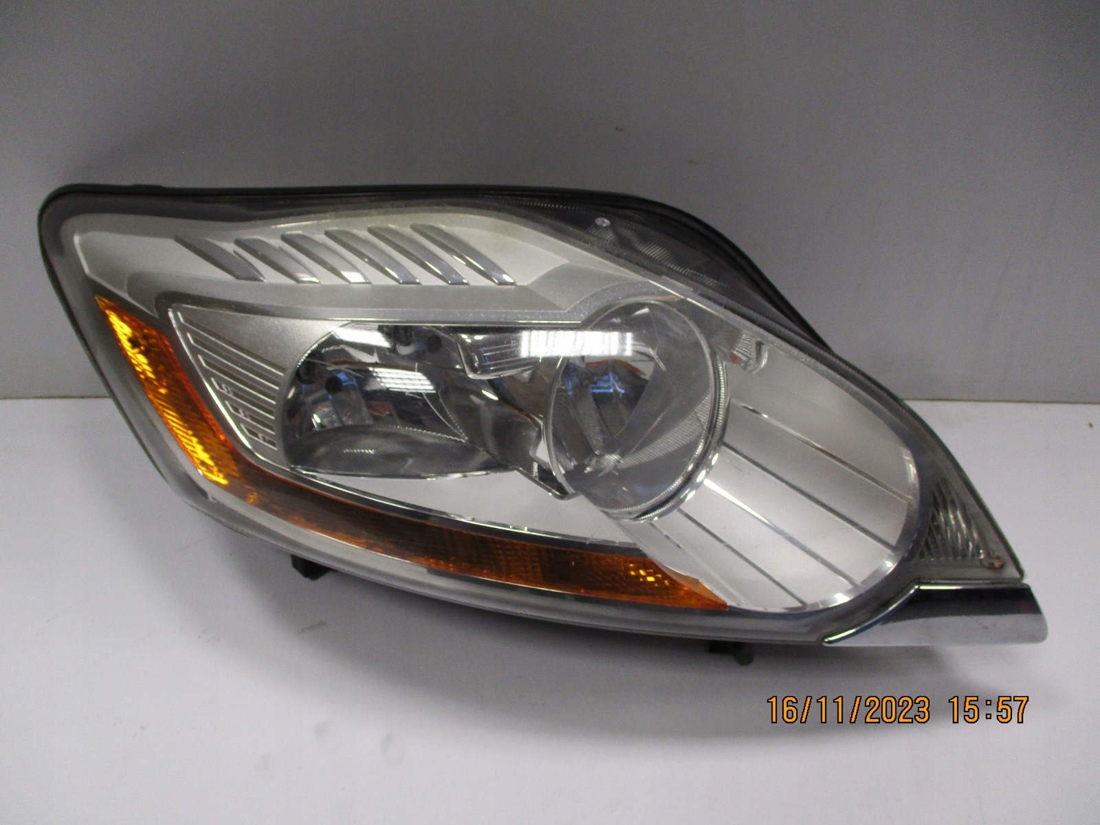 light right FORD KUGA MK1 08R ANGLIK 8V41-13W029-BC