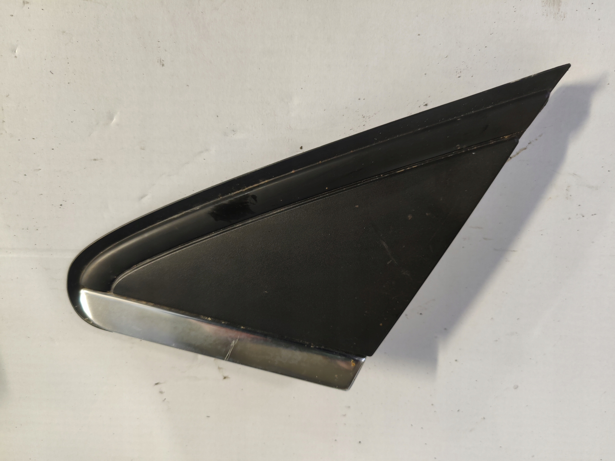 MERCEDES W246 TROJKAT spoiler A2466901987