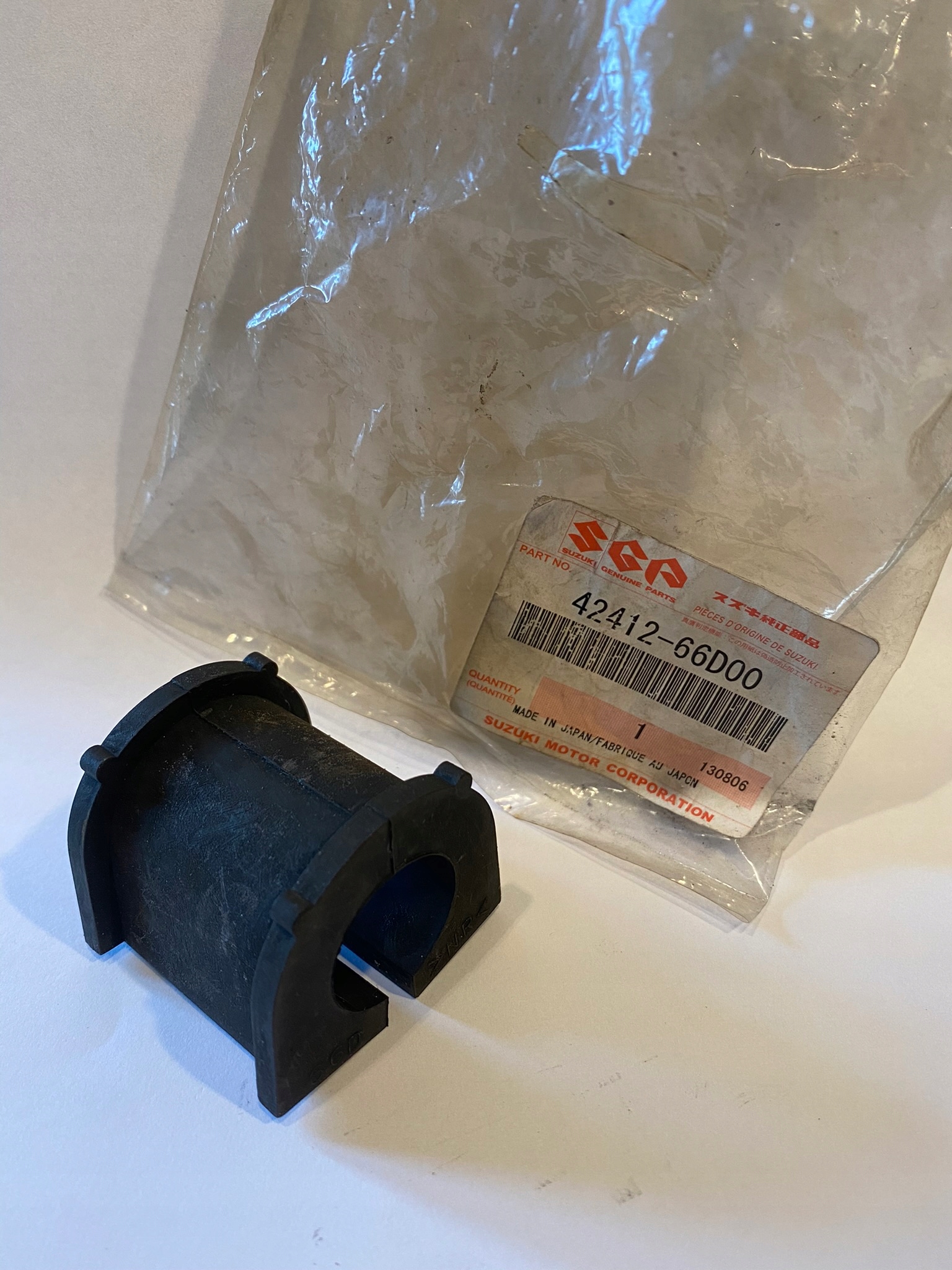 GUMA STABILIZATORA SUZUKI 42412-66D00 VITARA II