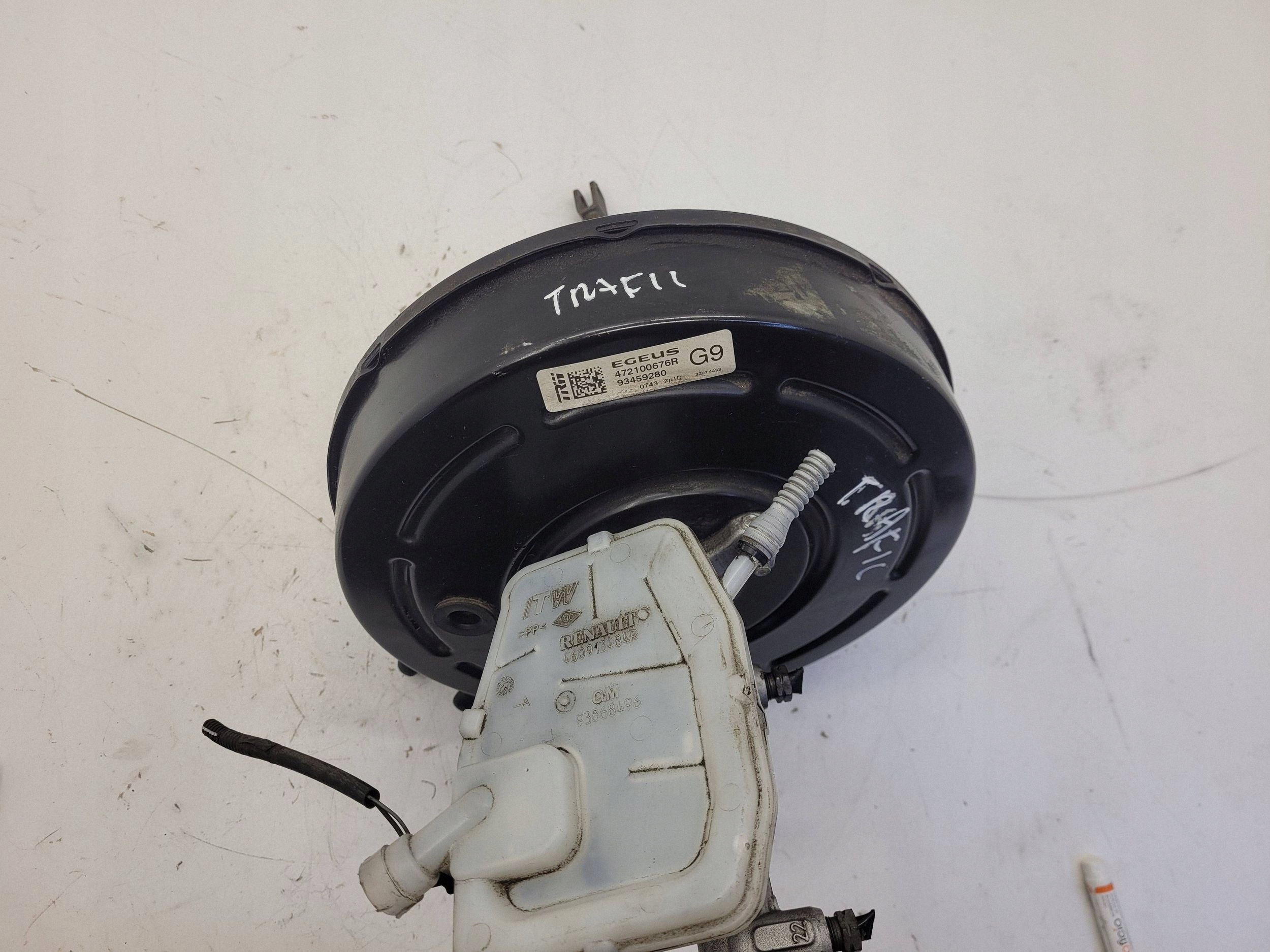 RENAULT TRAFIC III 3 servo Servofreno 472100676R 14R
