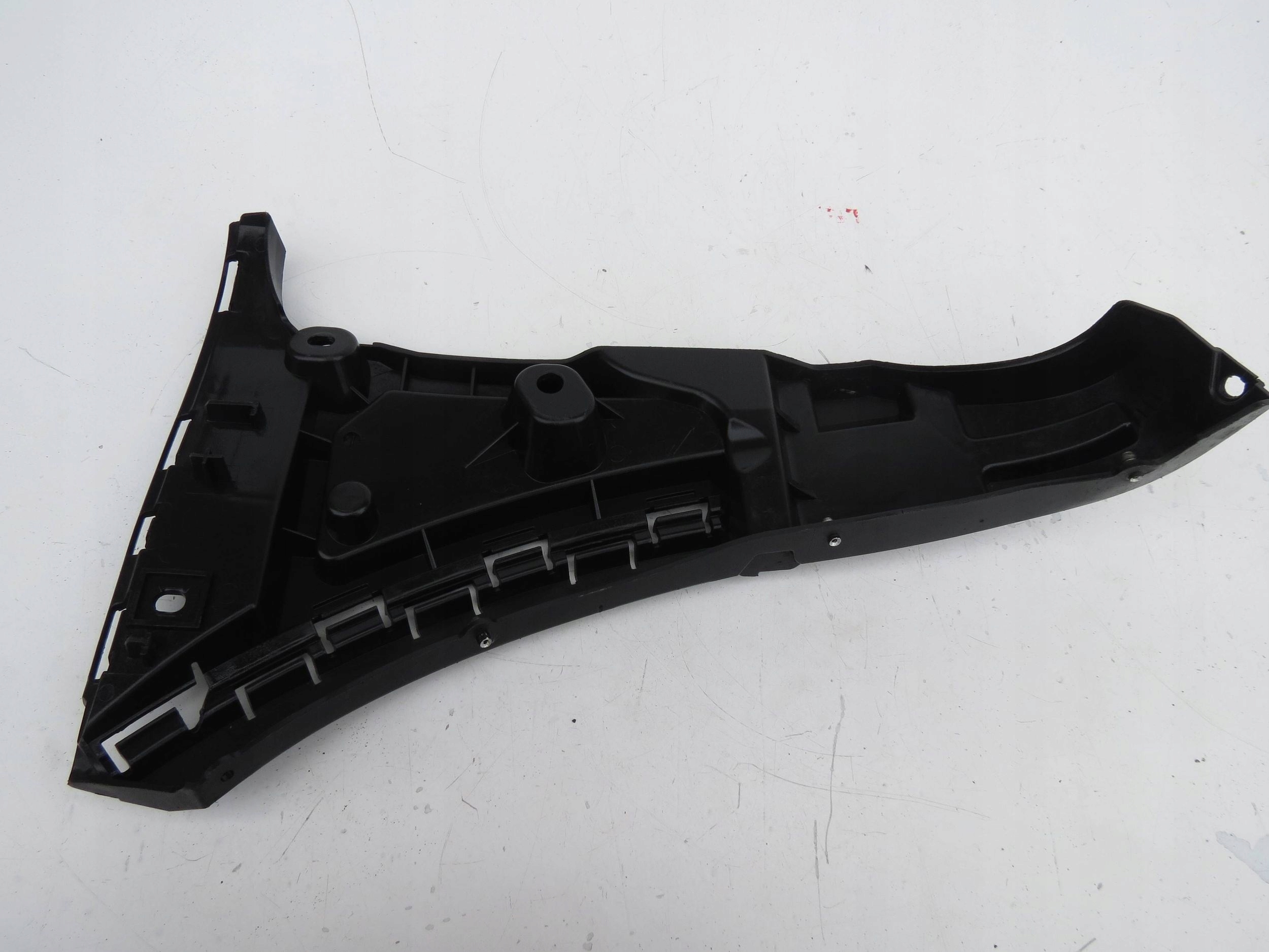 bracket holder of a bumper bumper bracket left VOLVO XC90 30698128