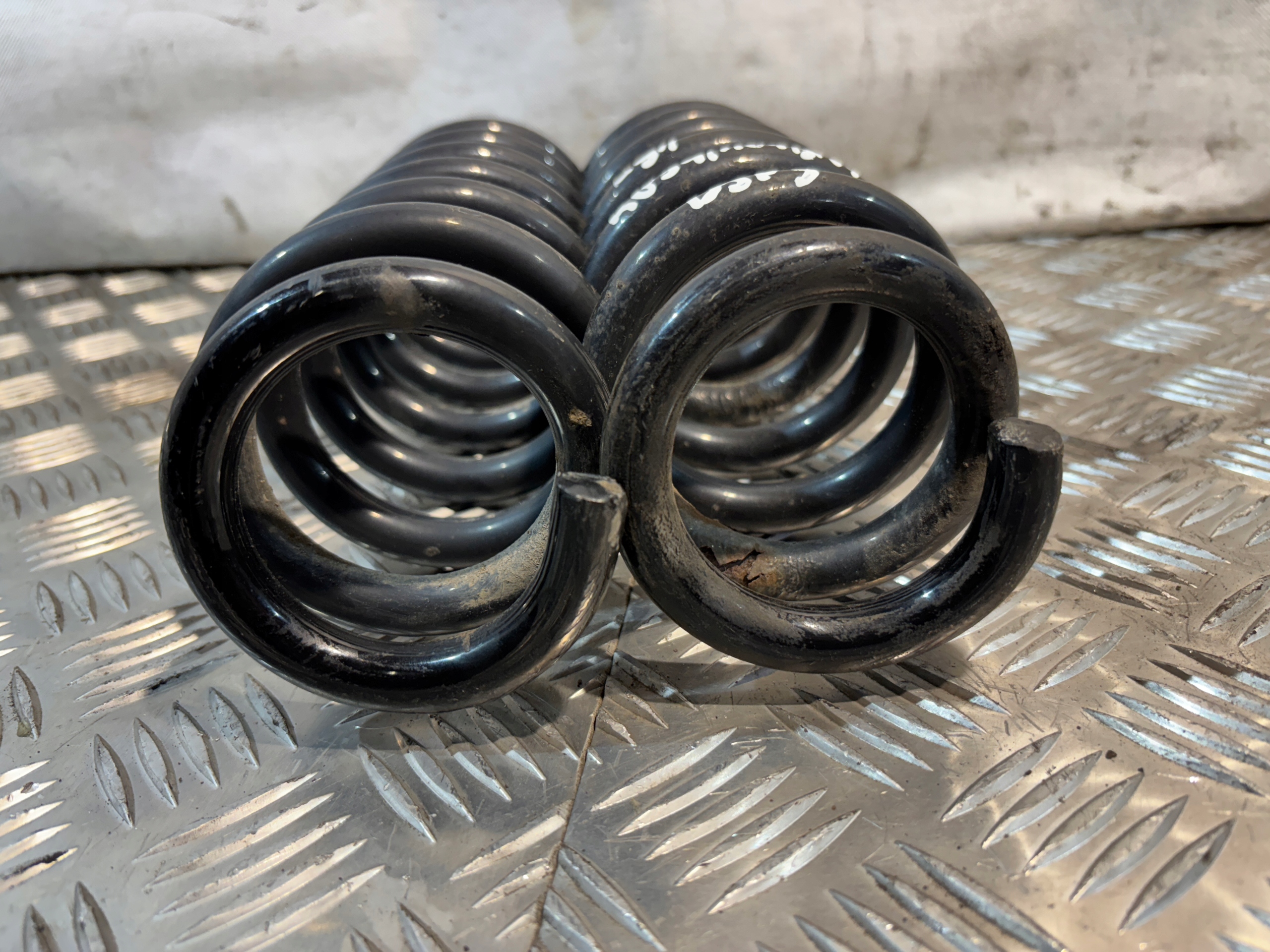 springs rear. BMW E91 lift