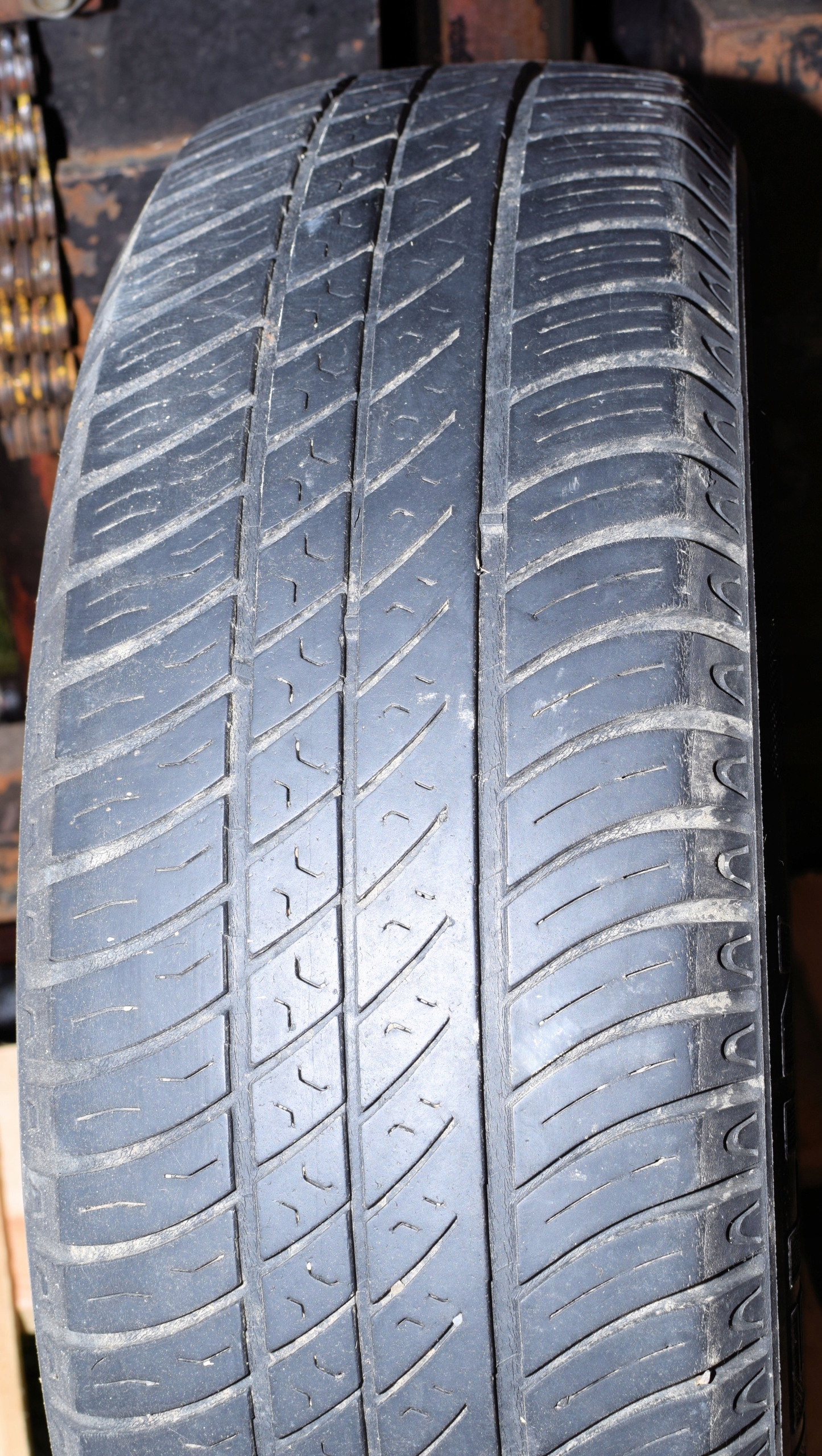 Opona 175/70/R13 Letnia 4mm 18 2008 EAN (GTIN) 5010109919375