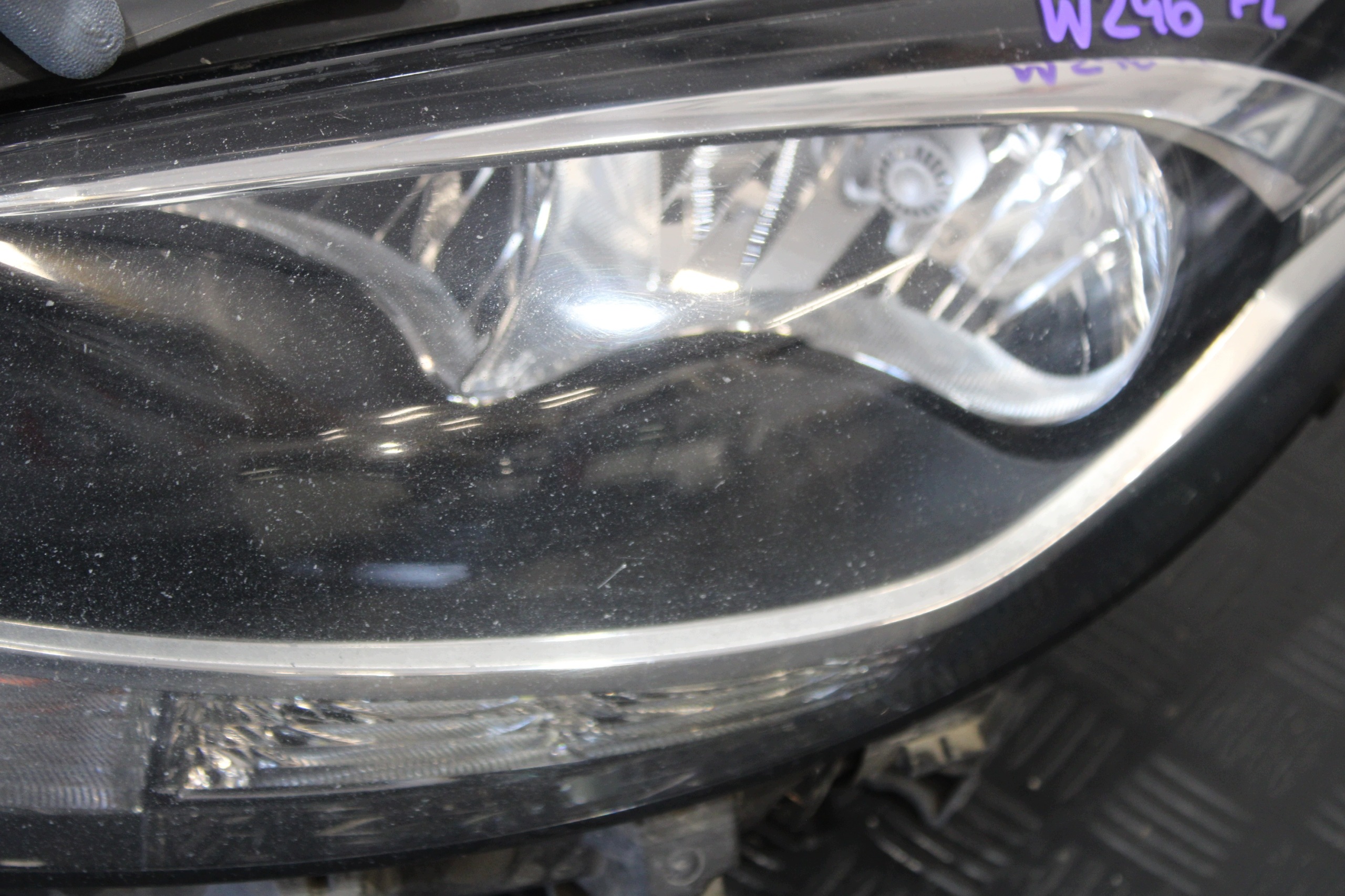 light left front left front A2468205361 MERCEDES B-class W246 LIFT