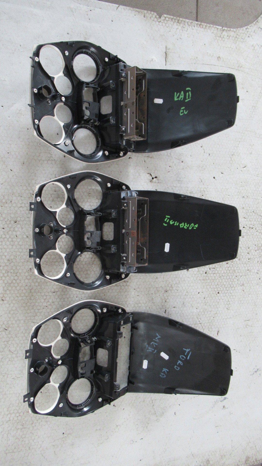 FORD KA MK2 PANEL RAMKA KONSOLI Producent części Ford OE