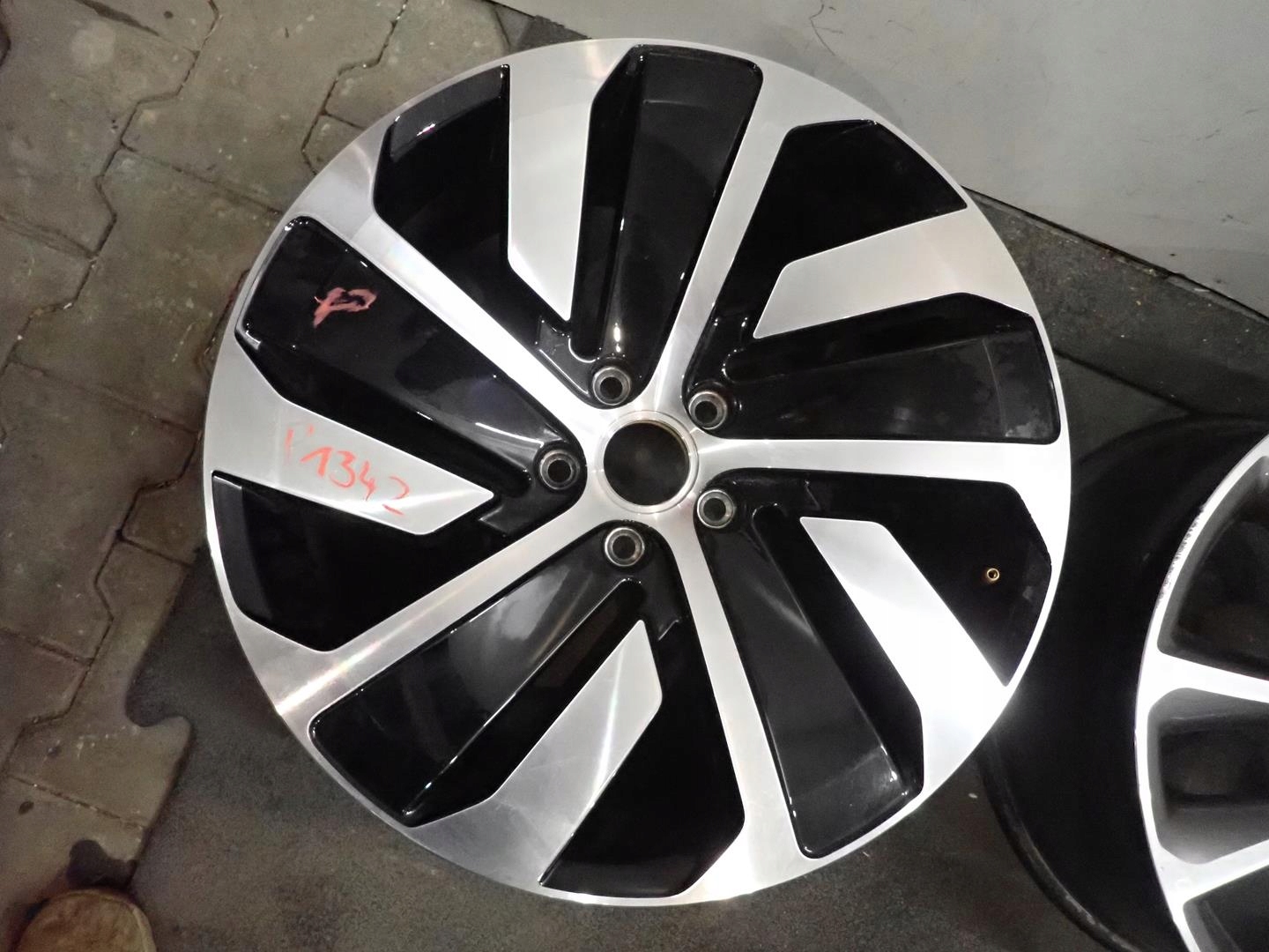 disk disk VW 3G8 5x112 ET40 8J 19" 3G8601025P