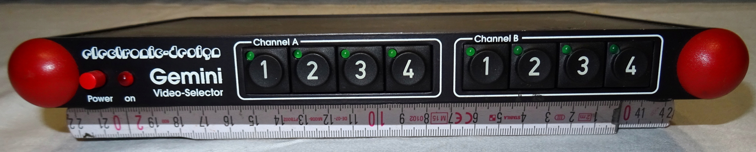 Magnetowid VHS Pioneer GEM