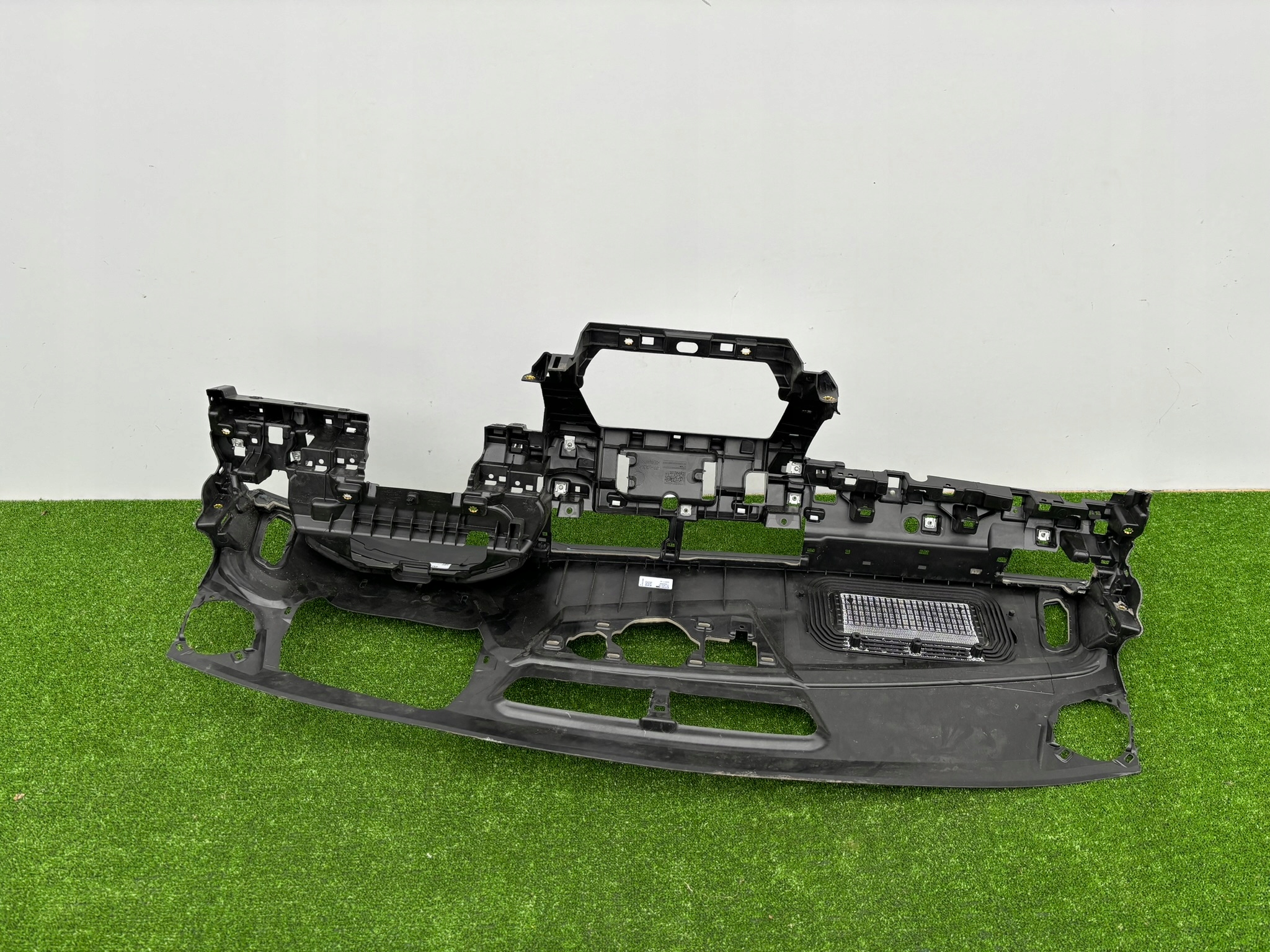 AUDI Q8 4M console dashboard instrument panel cockpit 4M8857033 RO7