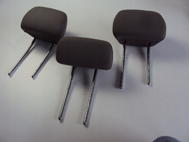 ZAGŁÓWKI TYŁ KOMPLET MERCEDES C-KLASA W204 SND 07-