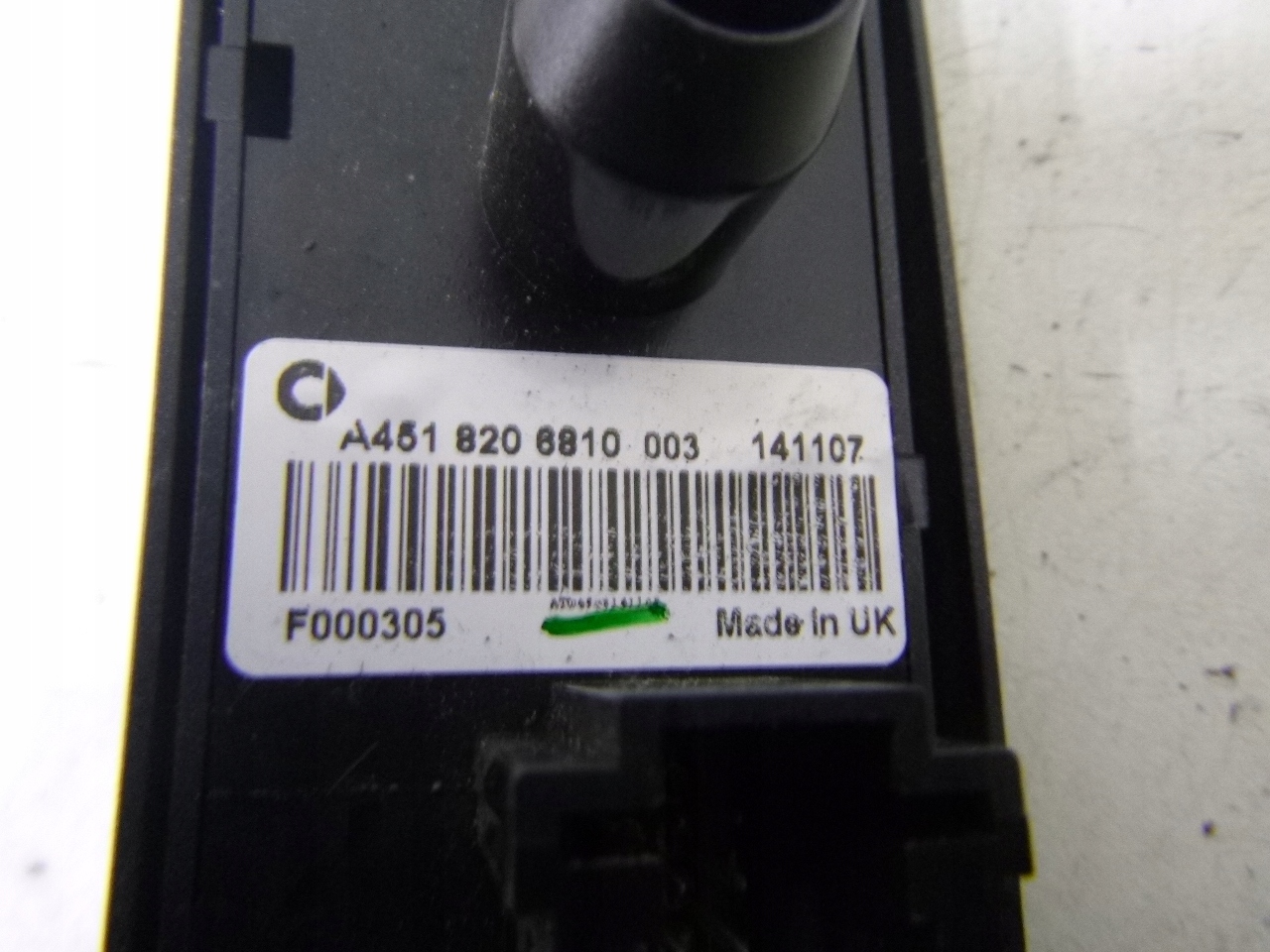 PANEL PREKIDAČI AWARYJEK SMART 451 2007R.