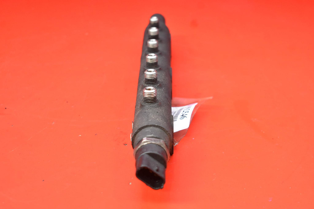 injection ramp nozzle VOLVO XC90 2.4 D5 163 KM 02-06