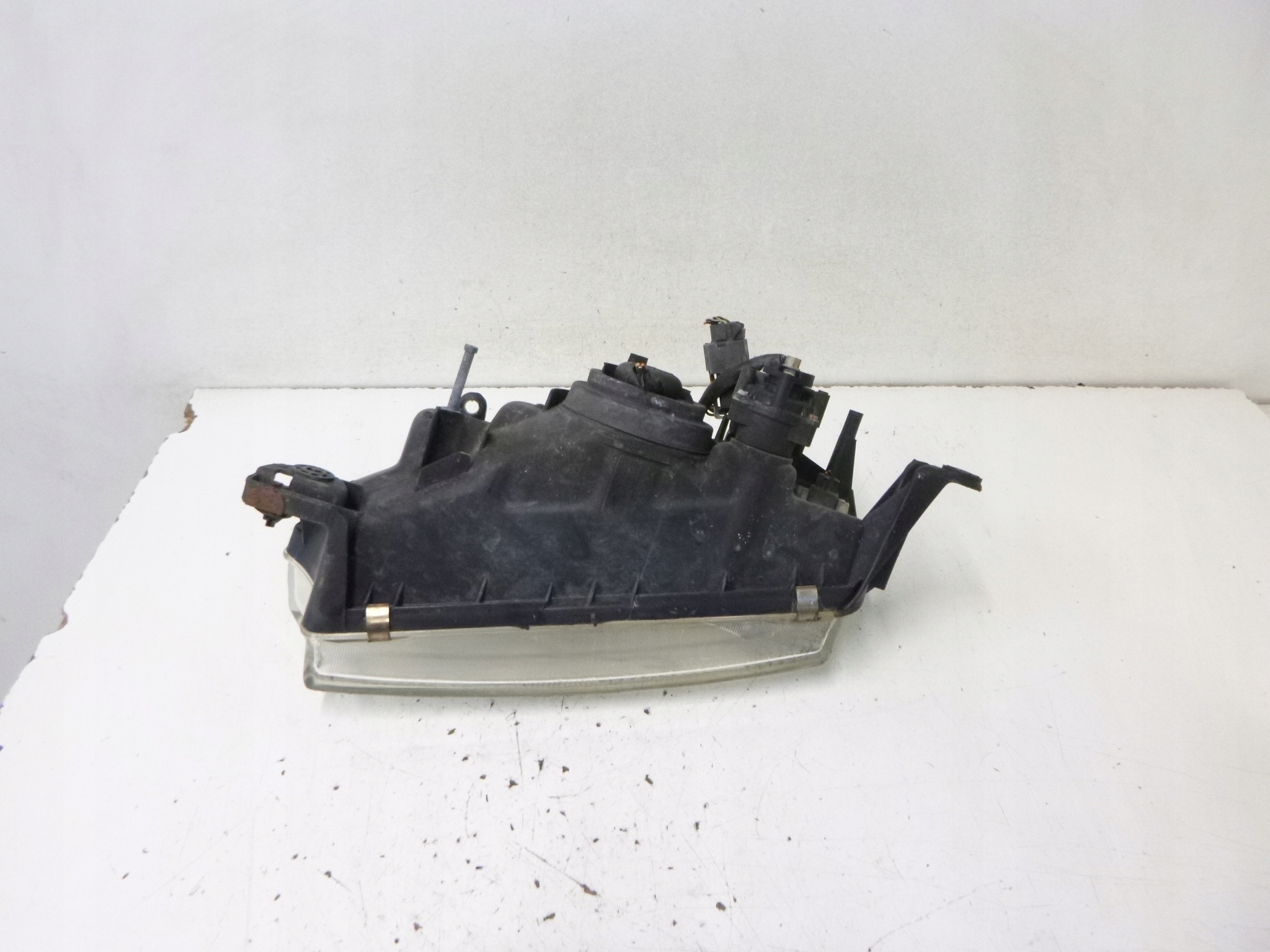 light front Subaru Legacy II BD 1998r.