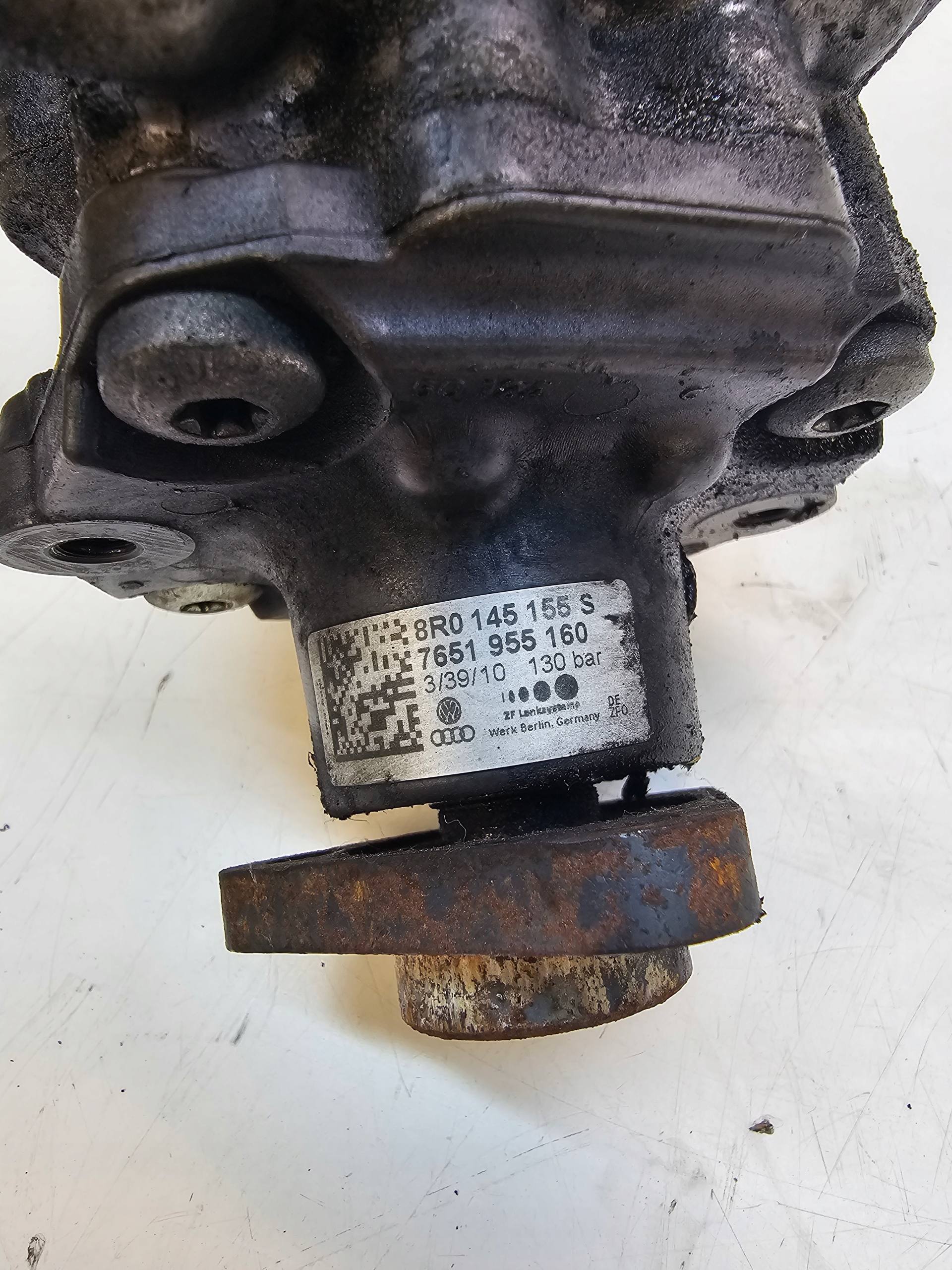 servo pump AUDI Q5 8R 2.0 TDI 8R0145155S