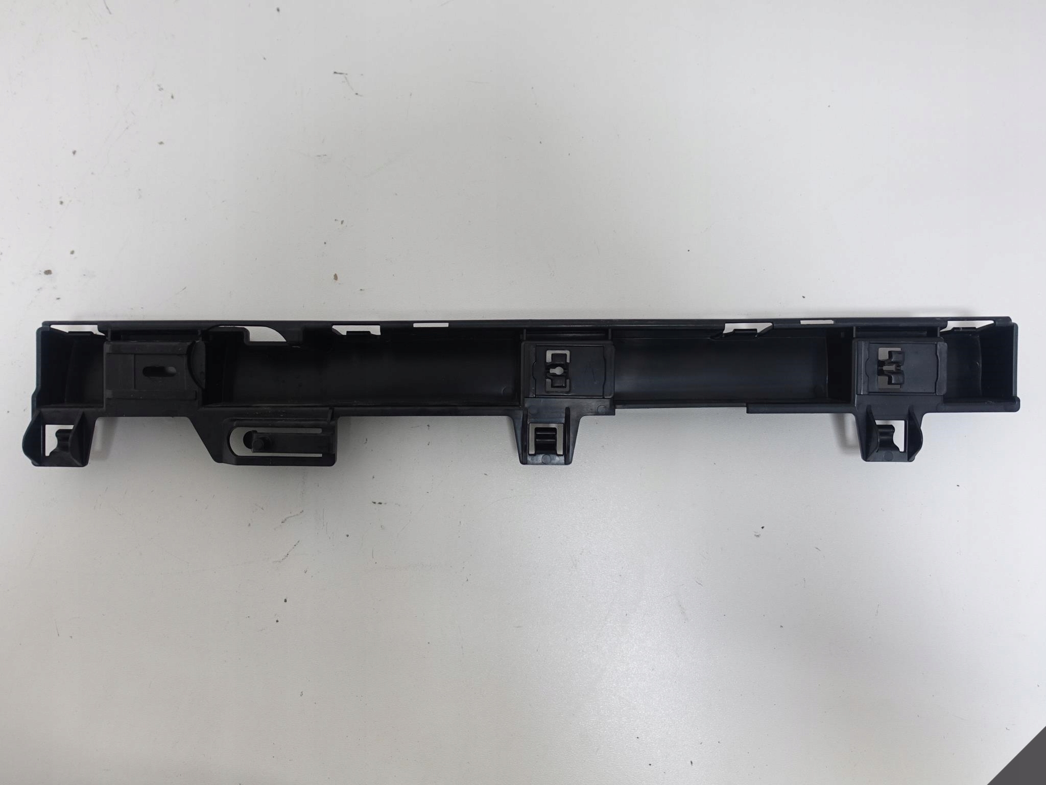 BMW 2 F22 F23 threshold support holder right
