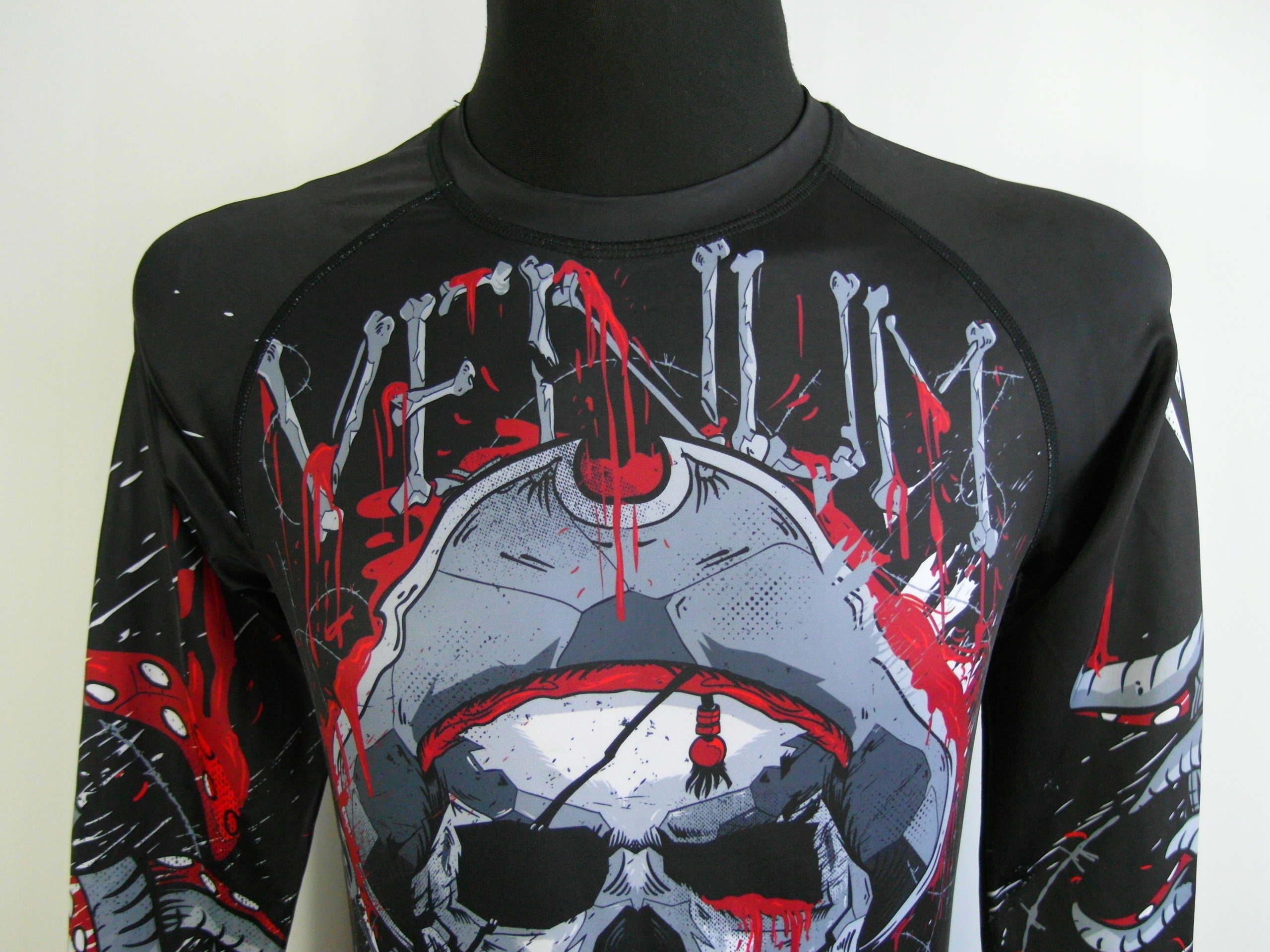 VENUM RASHGUARD MĘSKI M -BDB STAN Rozmiar M