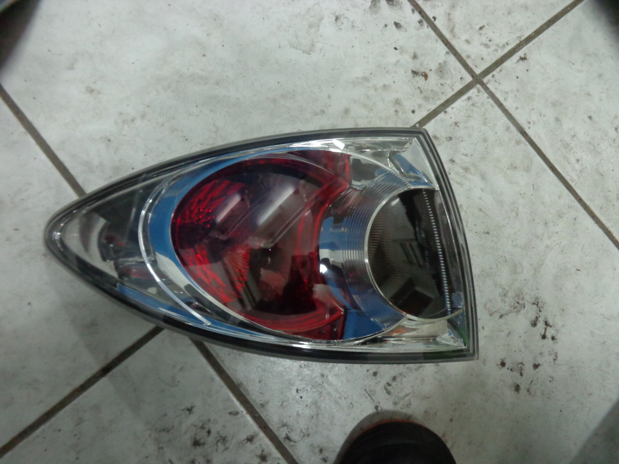 mazda 6 2002-2005 универсал левый задний оригинал