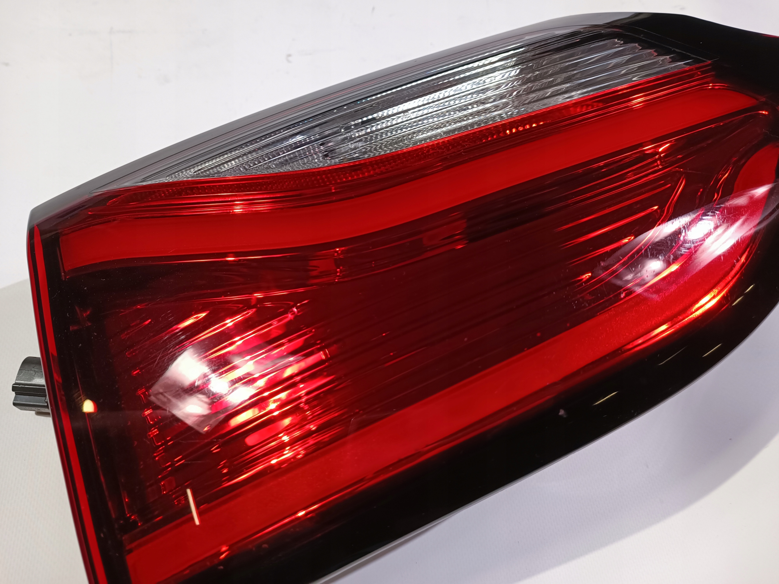 light rear part rear right to the bonnet LED ledowa Chrysler Pacifica 2017