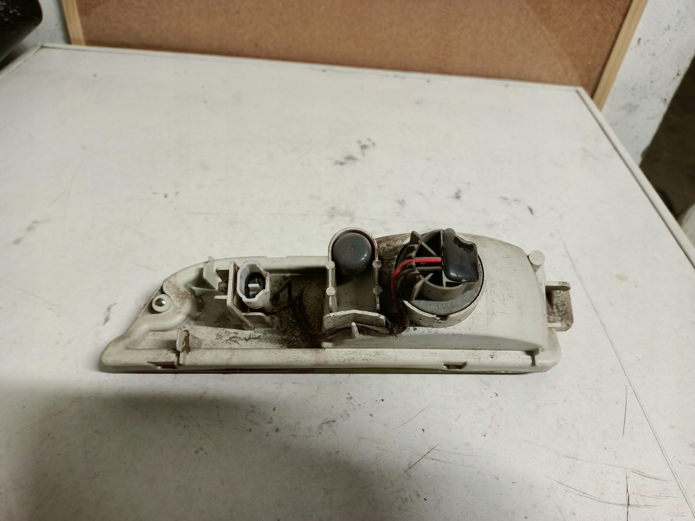 фонарь правый бампера subaru JUSTY IGNIS 03-08