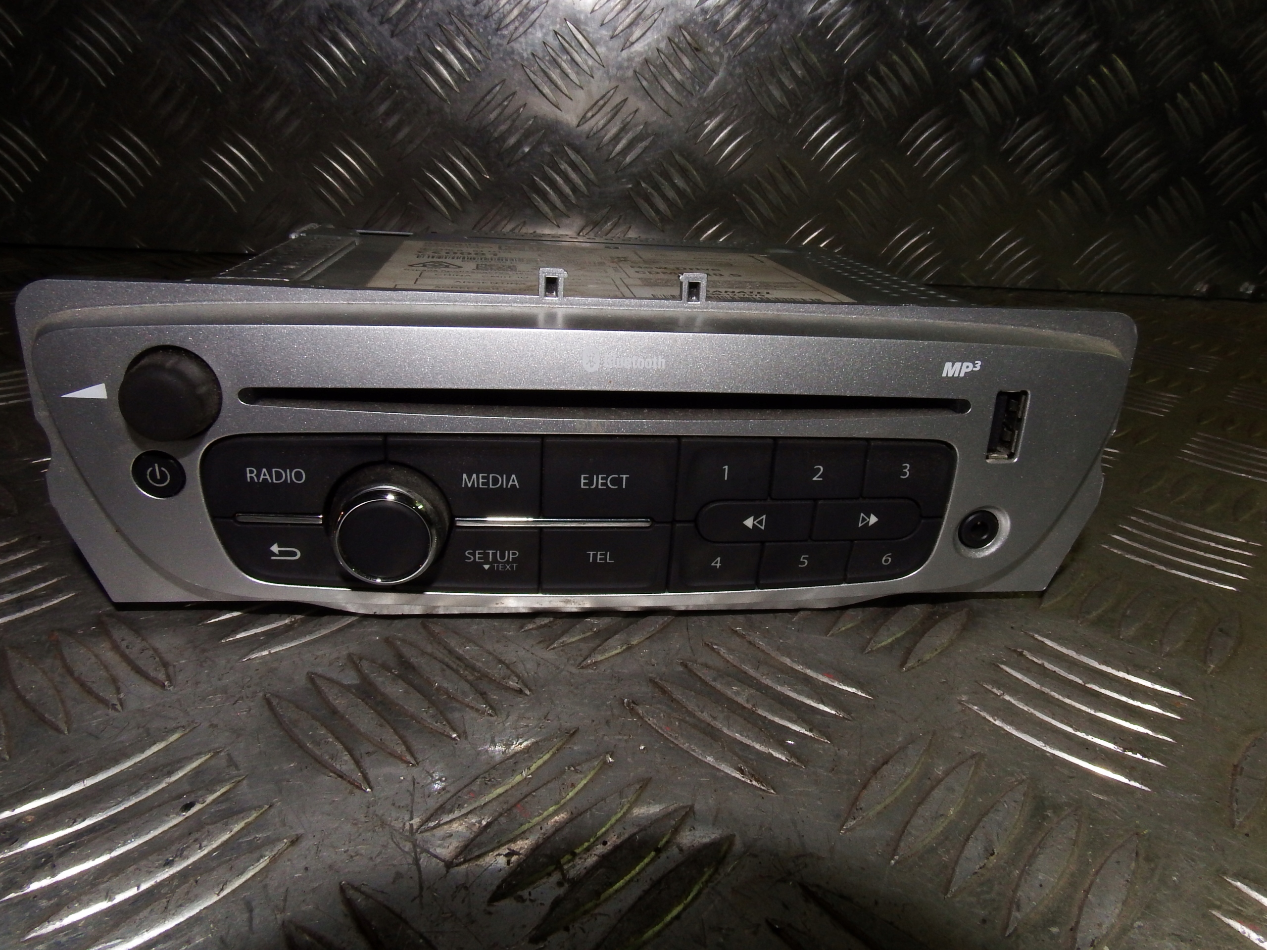 RADIO CD USB RENAULT MEGANE SCENIC III 281156424R