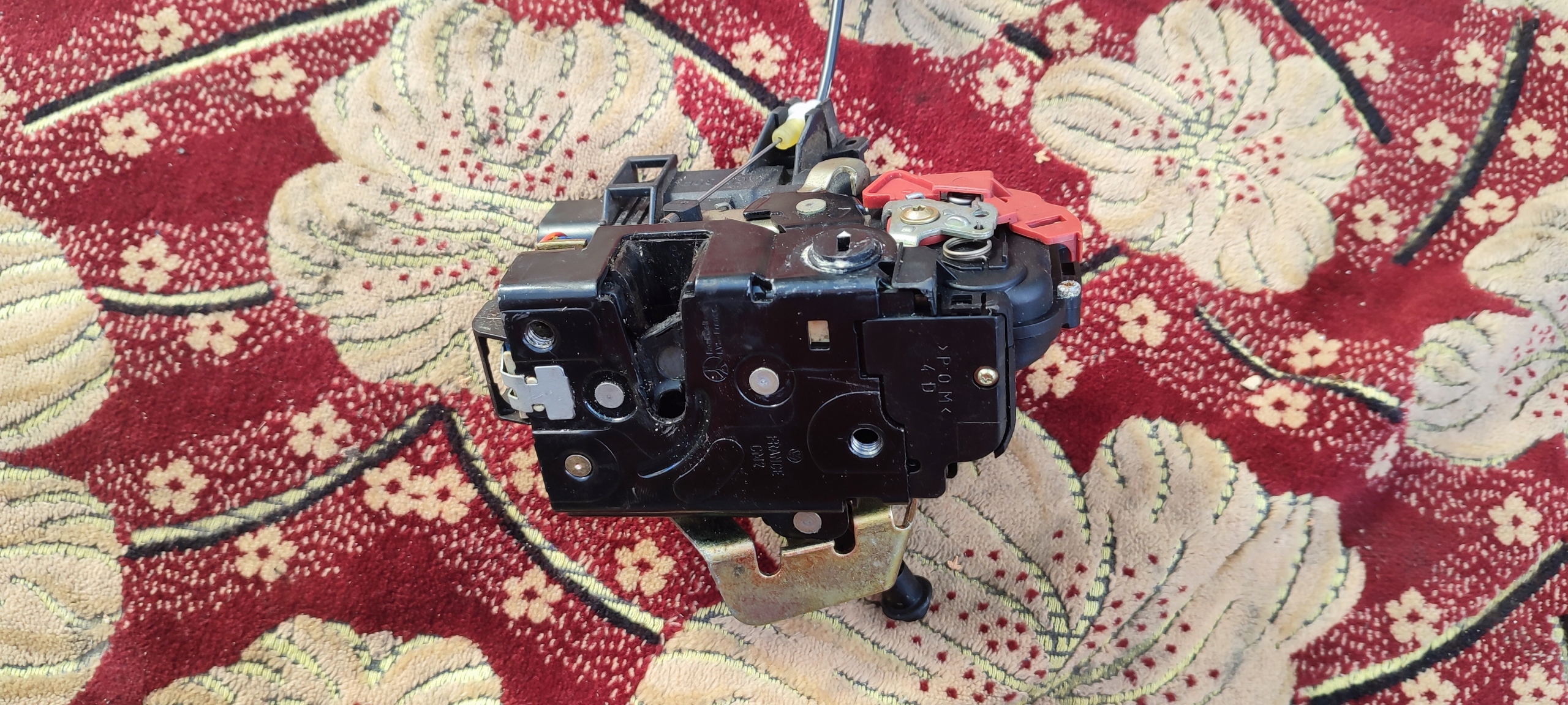 lock door right rear part AUDI A4 B6 4B0839016D sedan