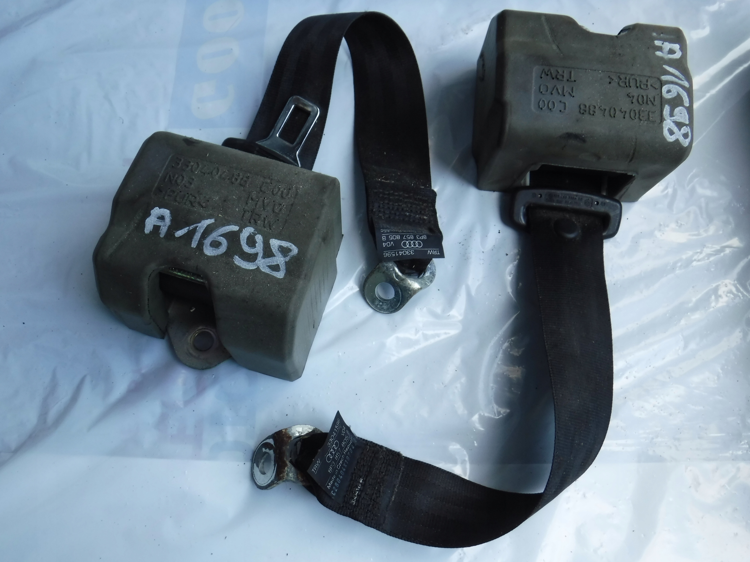 ремень безопасности 8P3857805B Audi A3