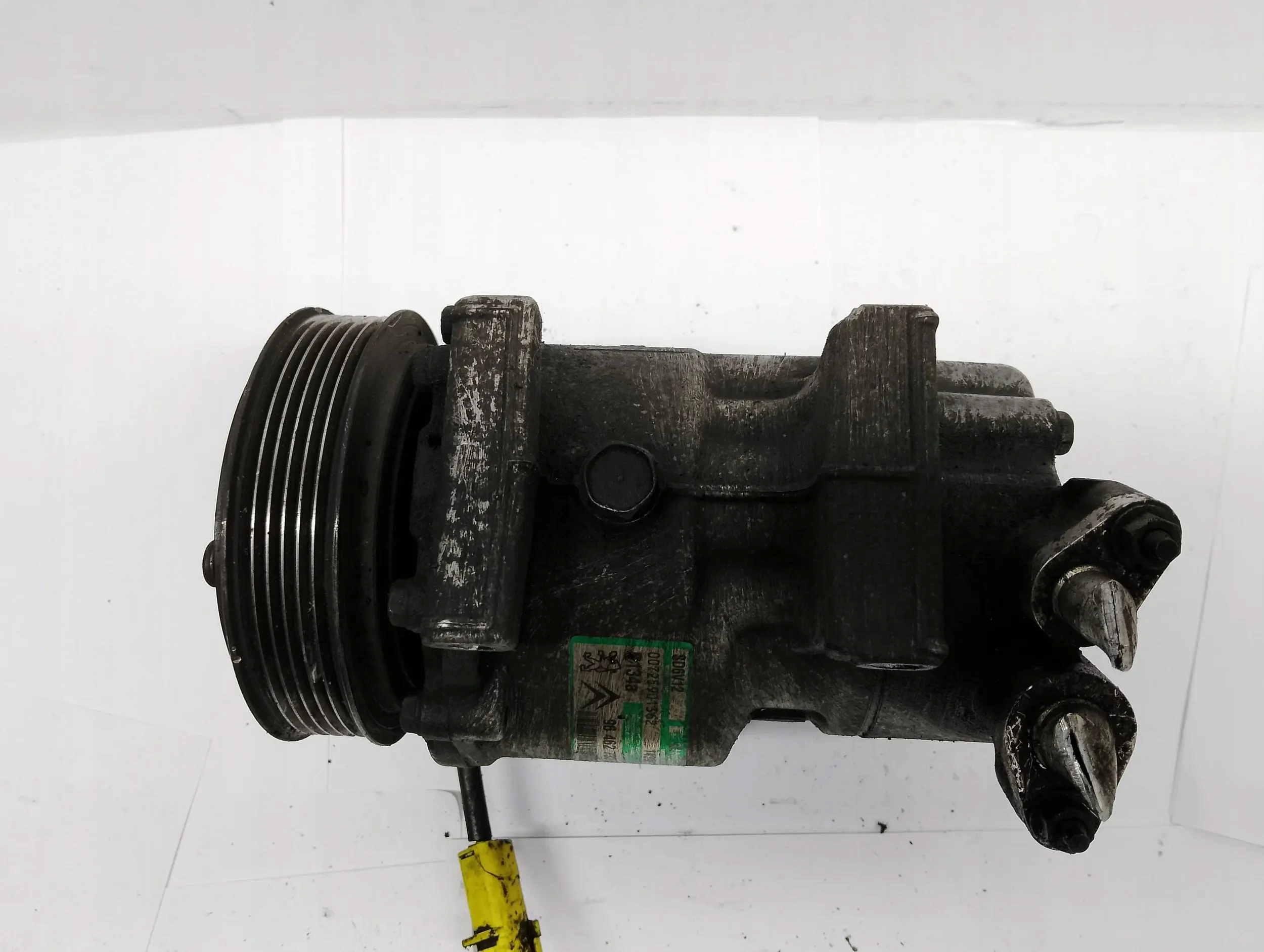 compressor; compressor of the air conditioning Citroen C3 9646273380