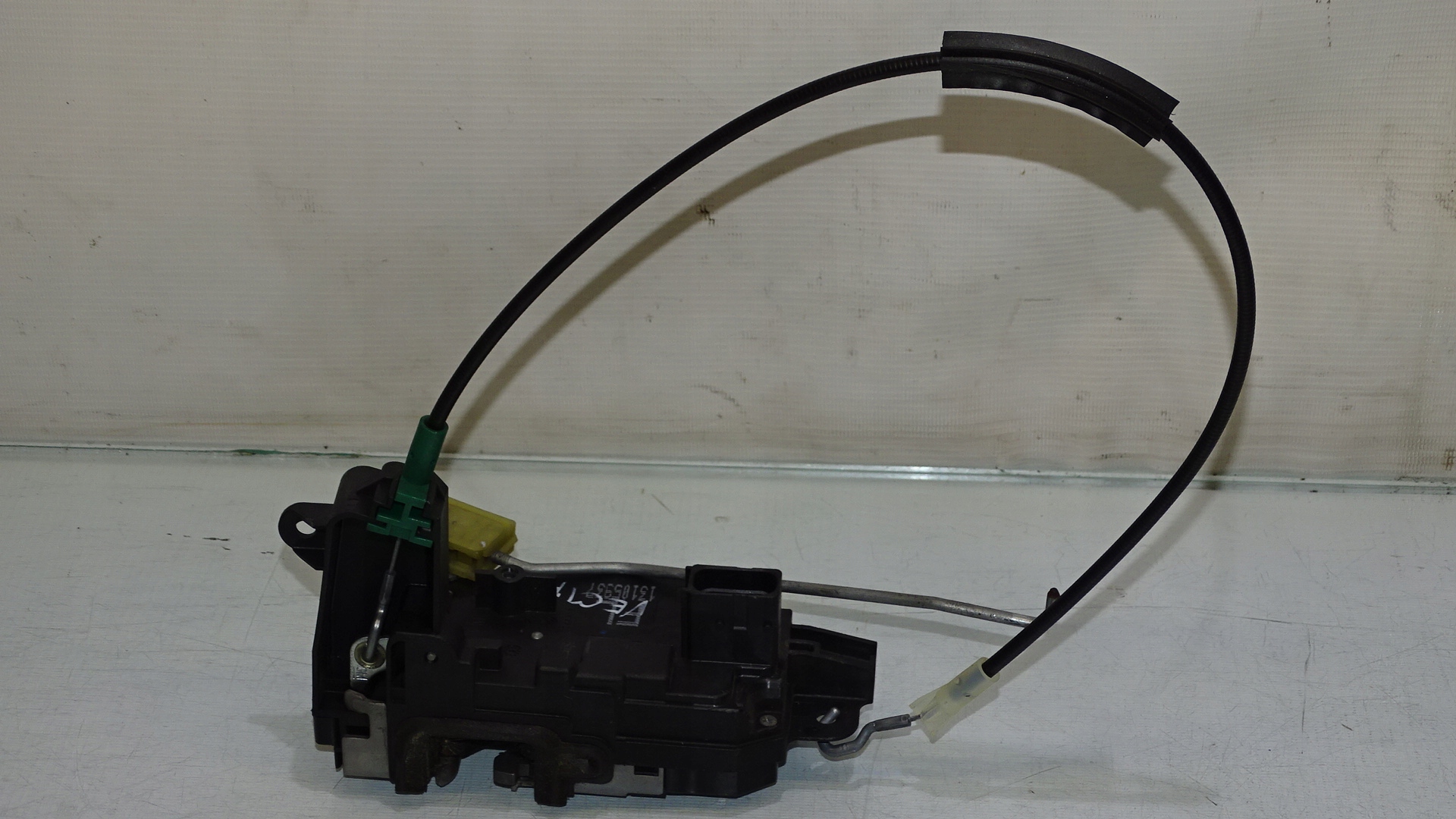 ZAMEK PRAWY PRZÓD DRZWI OPEL VECTRA C Numer katalogowy części 13105937FL