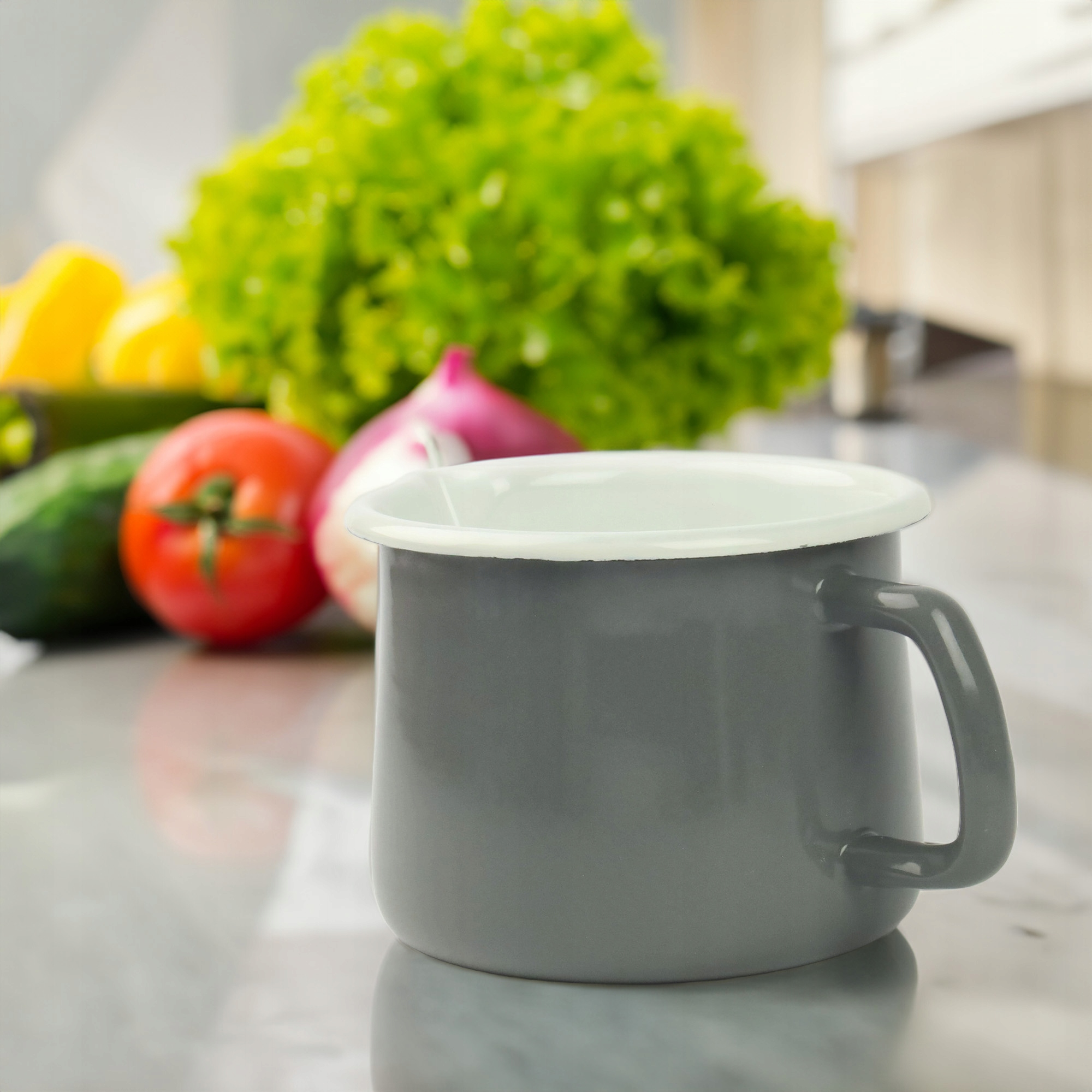 EMALIOWANY KUBEK Z WYLEWKĄ DZBANUSZEK NA KUCHENKĘ Z DZIÓBKIEM 1,7L SZARY