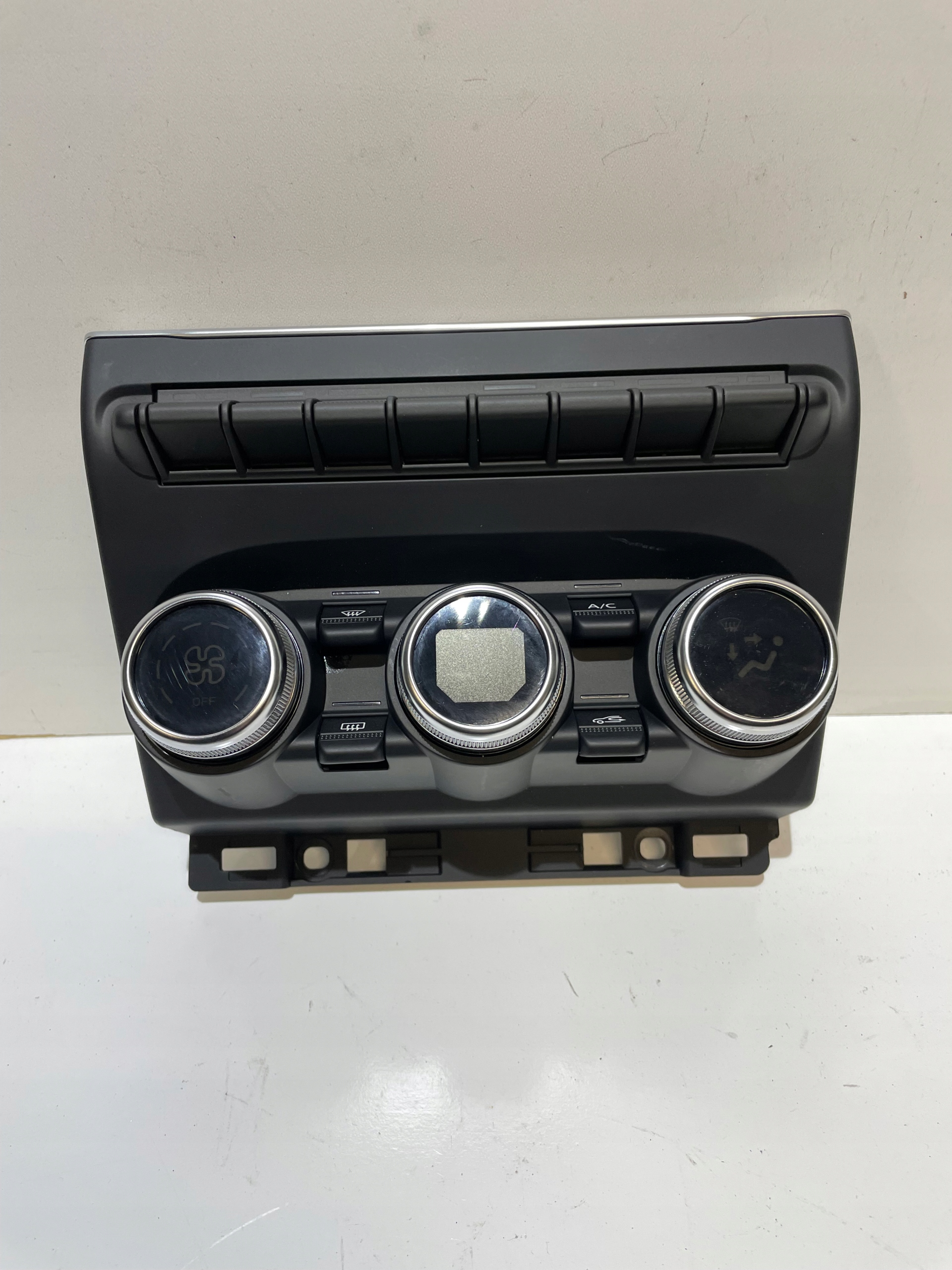 RENAULT CAPTUR II UNITE COMMANDE CLIMA 275100936R