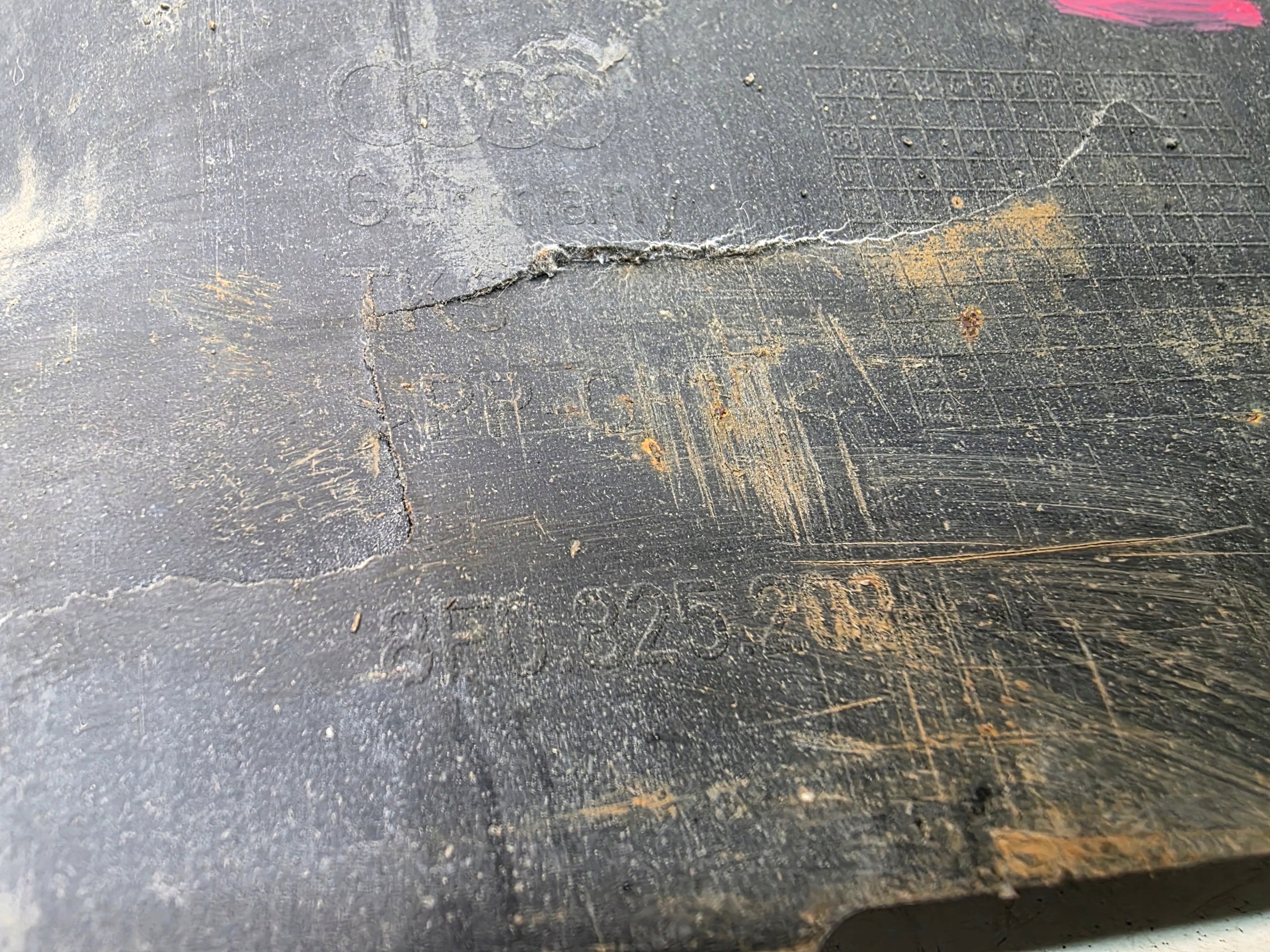 Blende Abdeckung abdeckung Unterfahrschutz rechts MALA AUDI A5 8F CABRIO 8F0825202