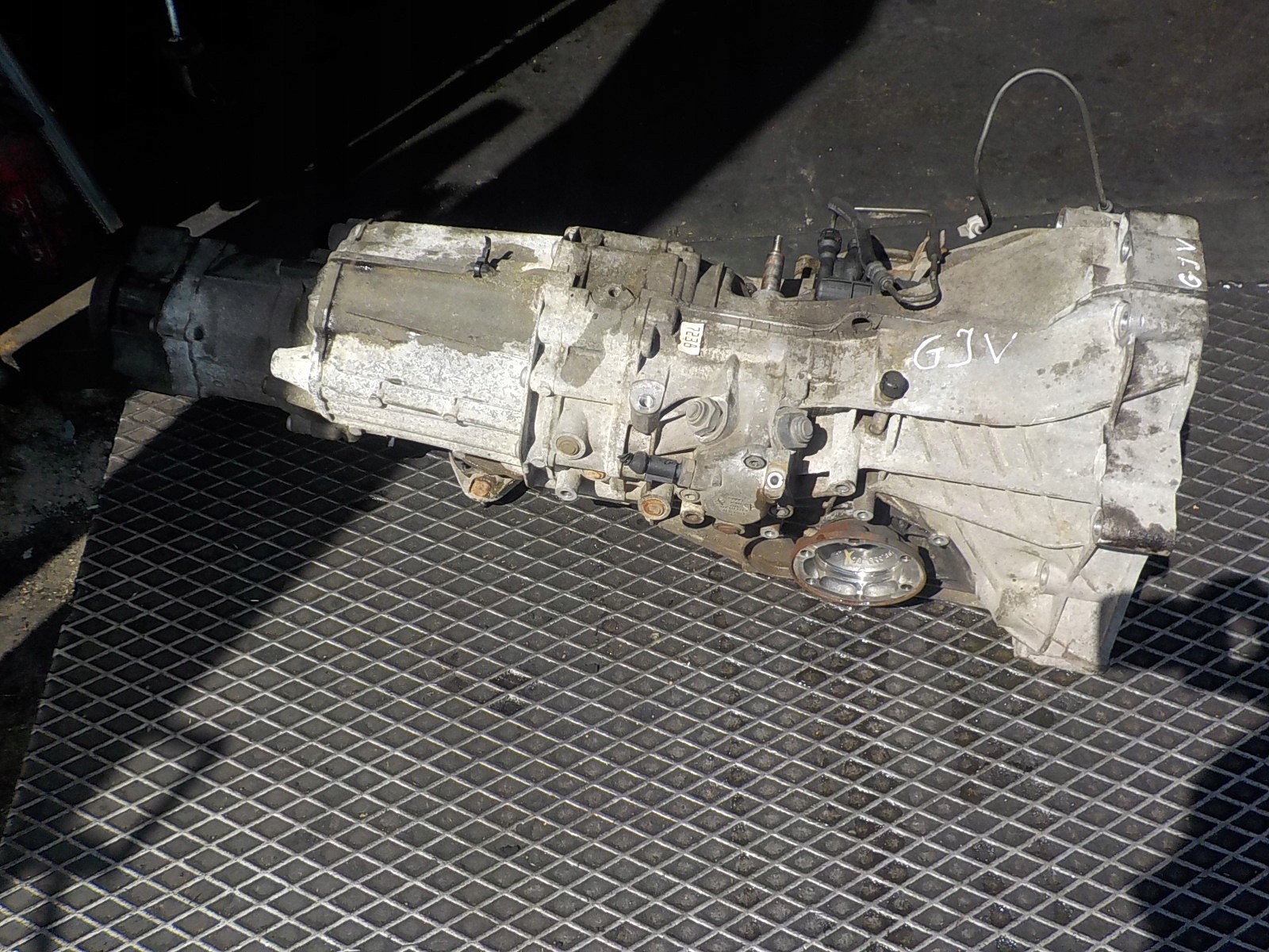 AUDI A4 B6 3.0 V6 B Getriebe GJV