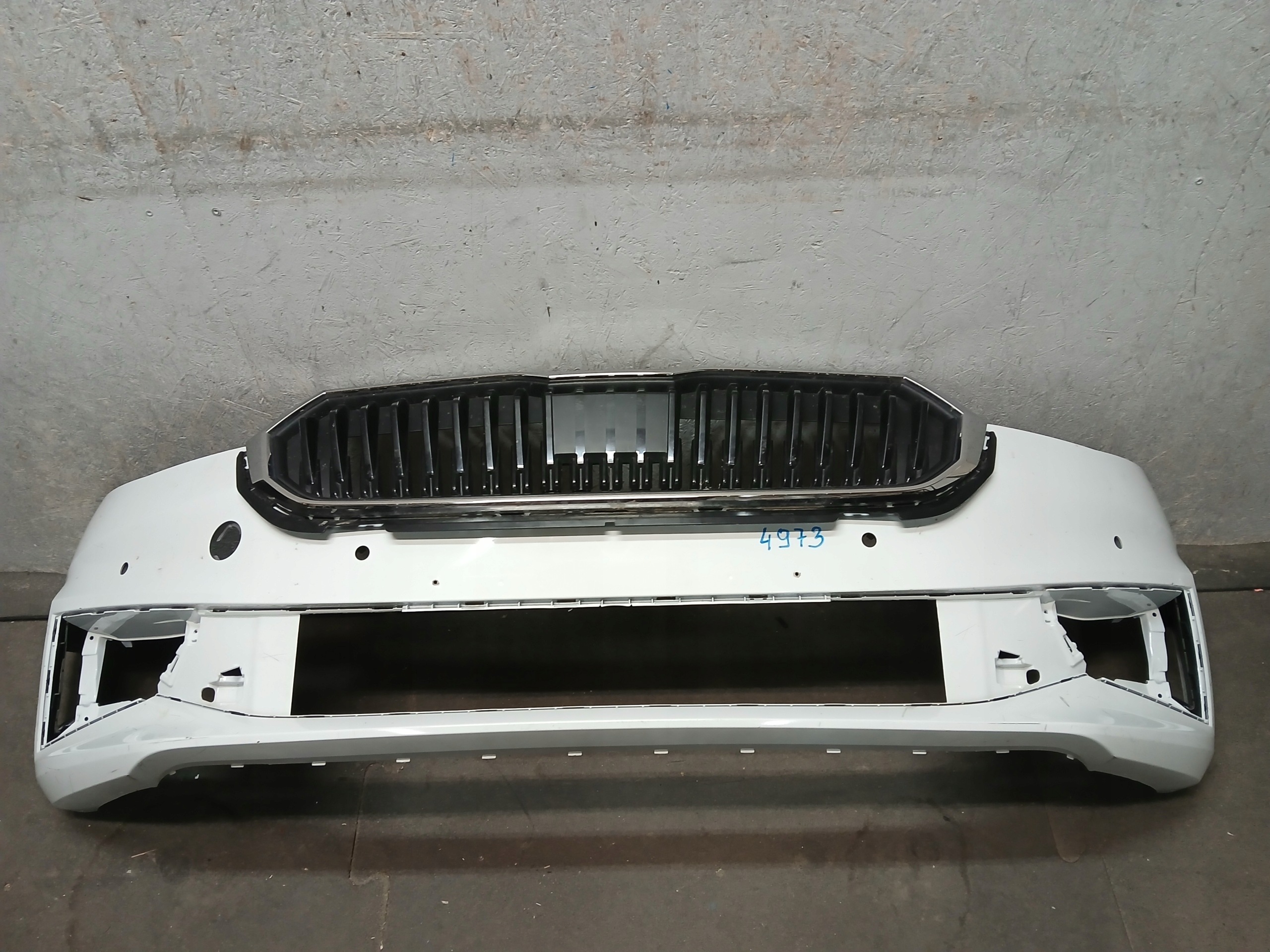 nárazník předek SKODA FABIA IV 4