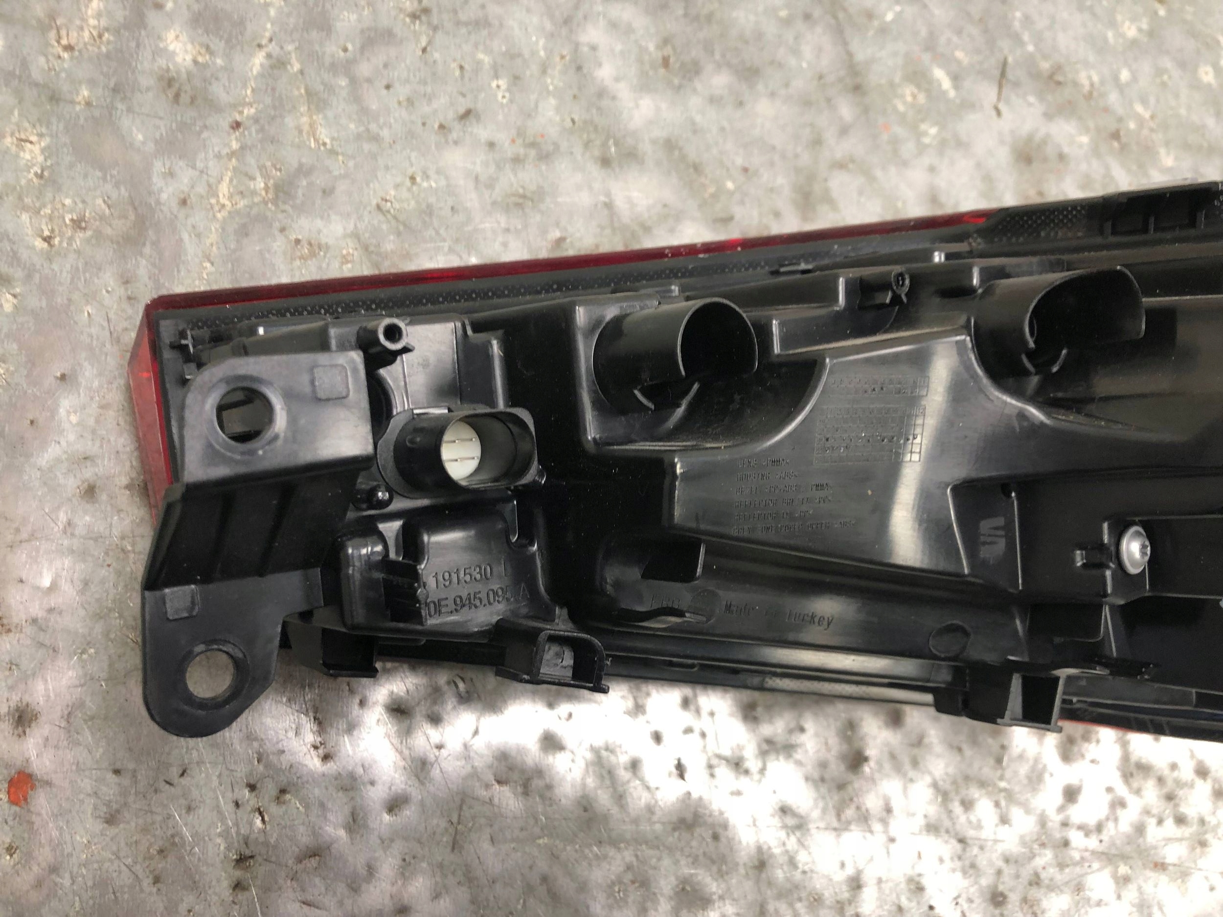 light left rear part CUPRA BORN 10E945095A