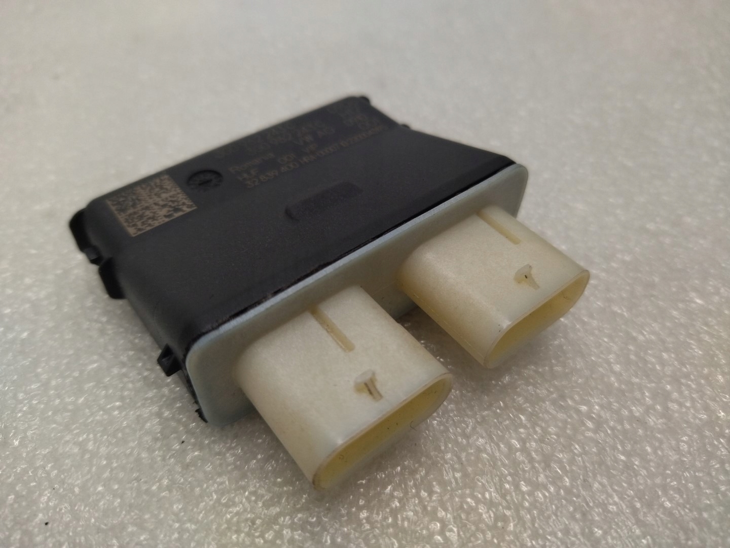 3G0962243C MODUŁ STEROWNIK KLAPY TYŁ EASY OPEN VW Producent części Volkswagen OE