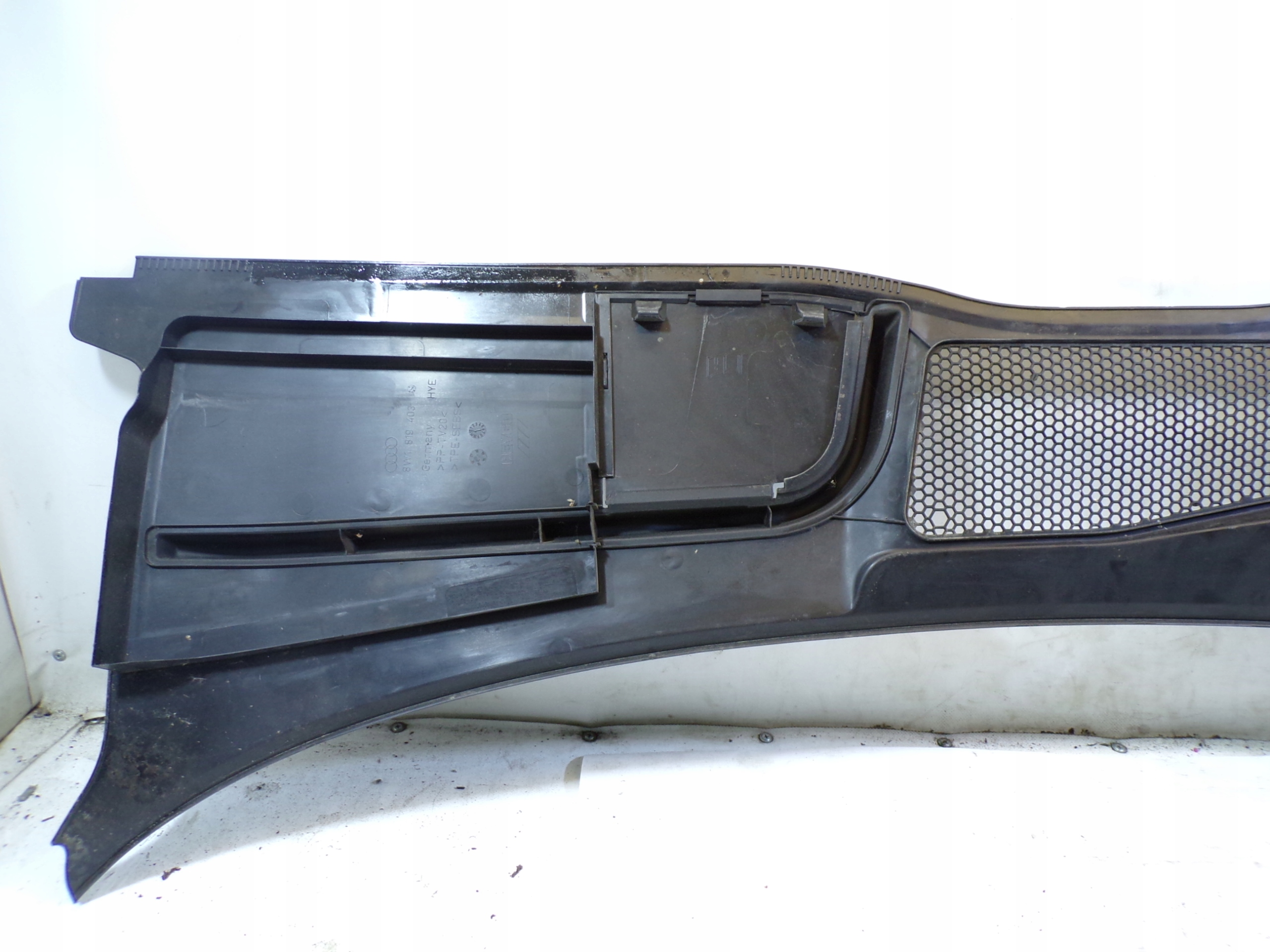 torpedo AUDI A4 B9 8W1819403 EUROPA