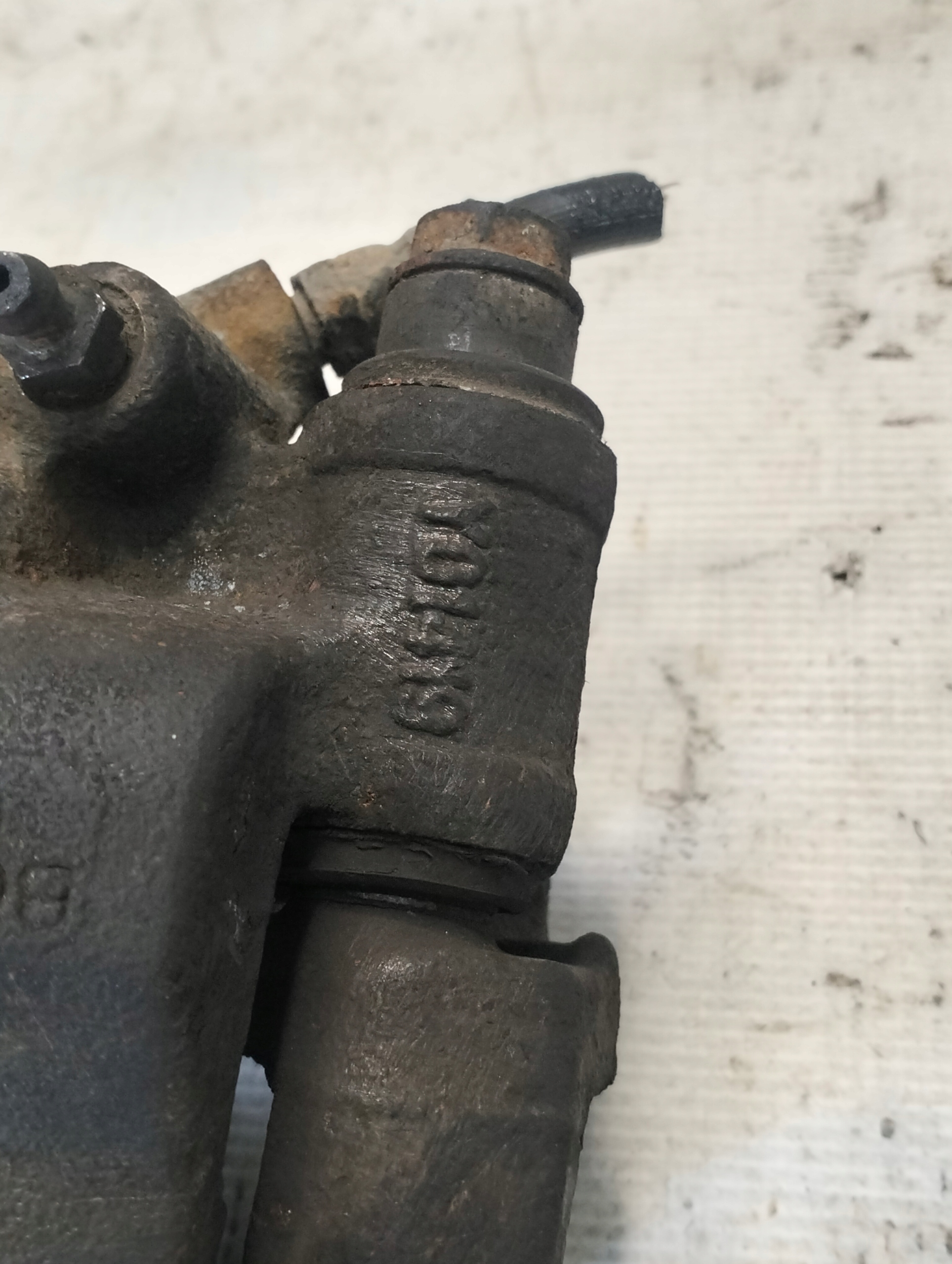 caliper brake BOSCH left front OPEL MOVANO A FL 04r 2.5 CDTI