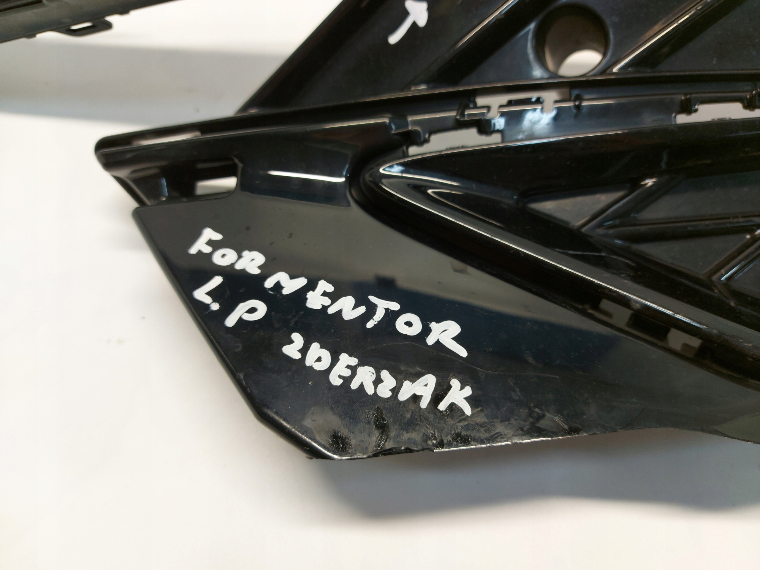 Cupra Formentor 5FF grid of a bumper left front 5FF853665D