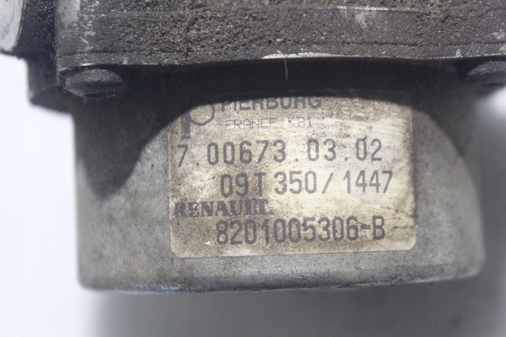насос вакум renault CLIO III 1.5