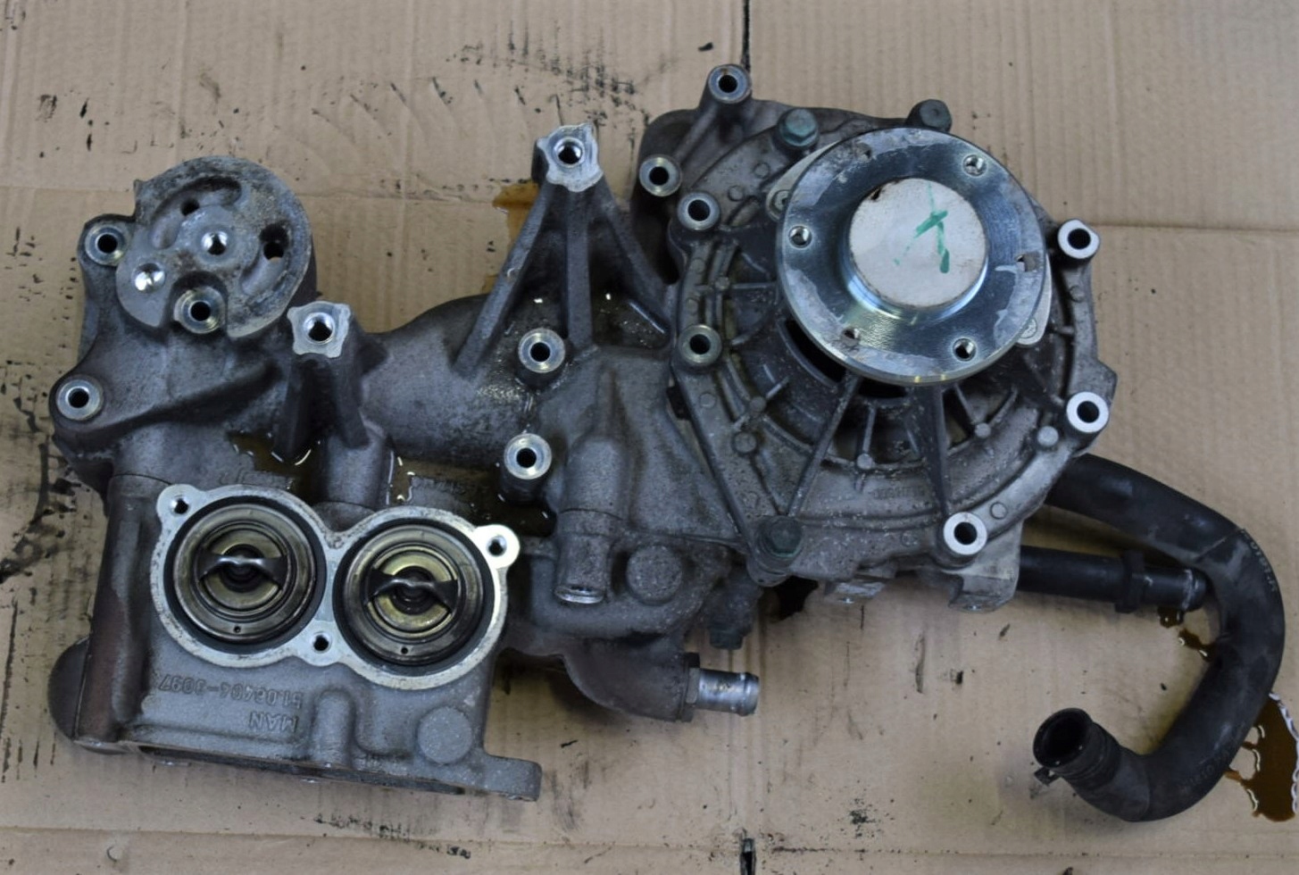 КОРПУС ВОДЯНОГО НАСОСА MAN TGX TGS 440/460/480/500 HP