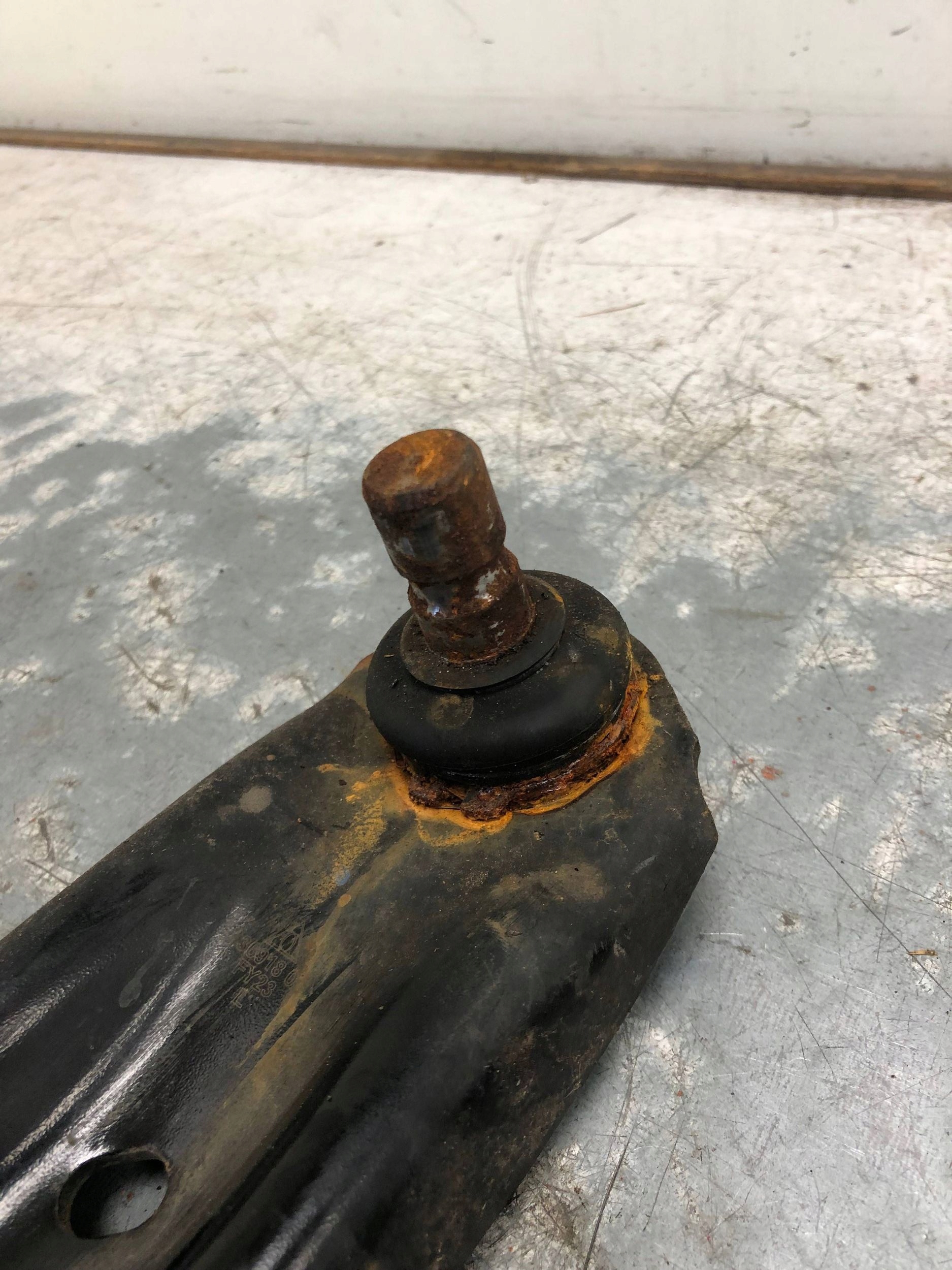 arm left front FORD FIESTA MK7