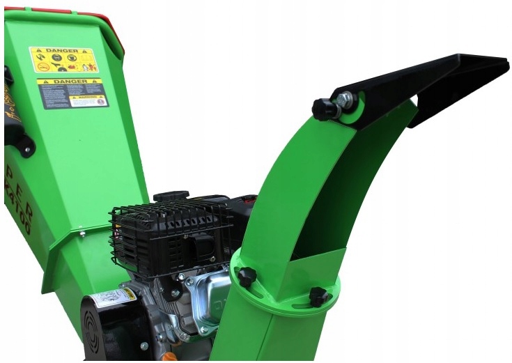 ROZDRABNIACZ SPALINOWY DO GAŁĘZI RĘBAK ZIPPER 10CM Moc silnika spalinowego 5.57 KM