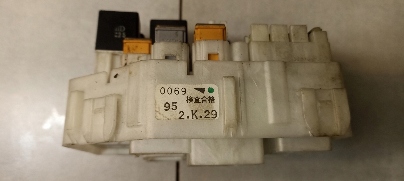 Module fusibles TOYOTA RAV 4 II 2.0 D4D