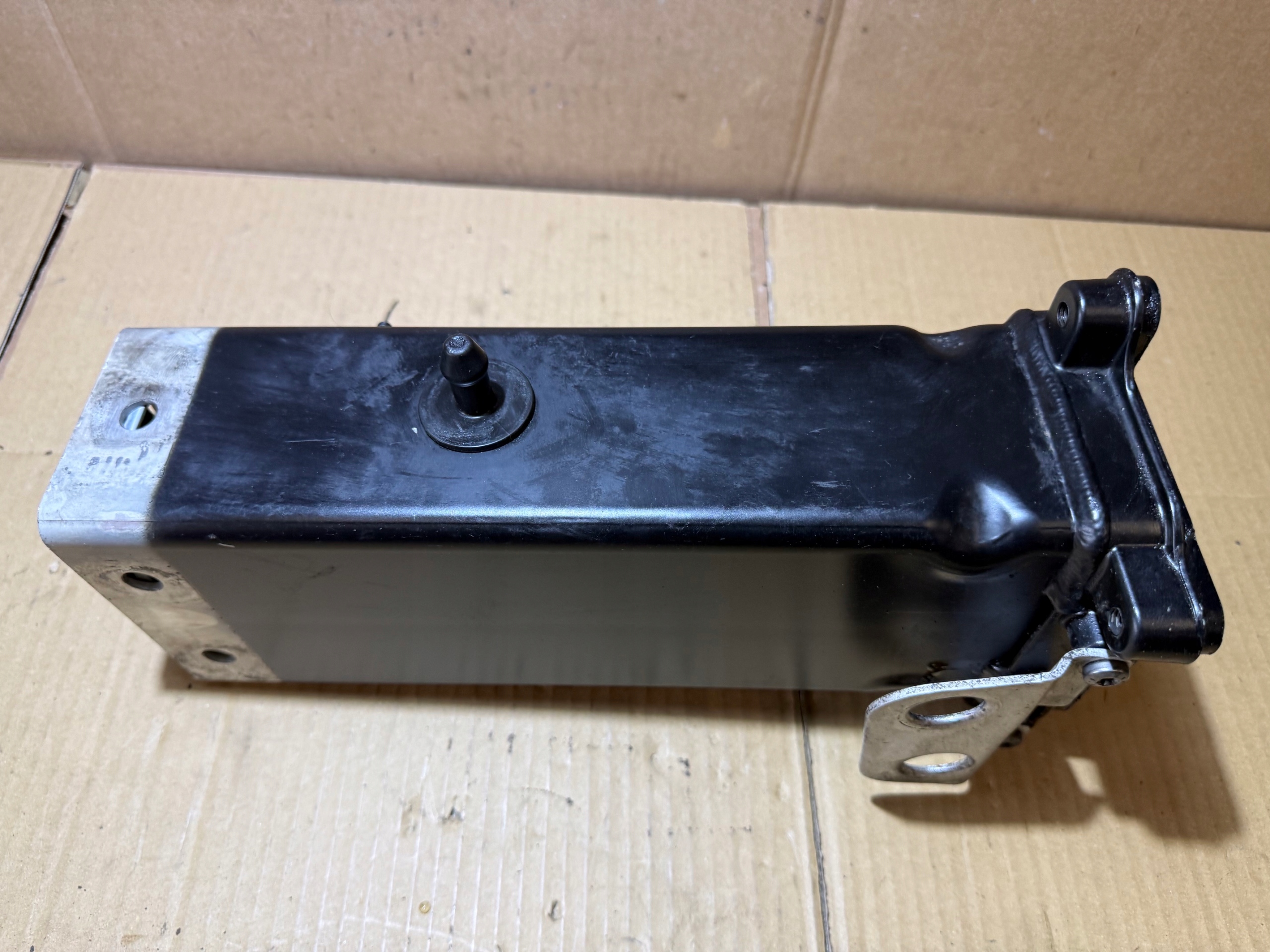 AUDI A8 D4 beam tip quarter right 4H0805120B