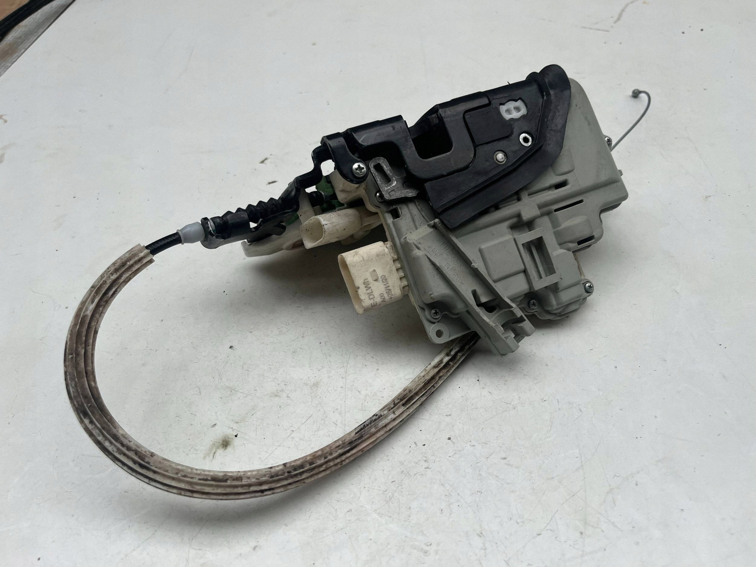 AUDI Q7 4M lock door left front DOCIAG 4M1837015F @M