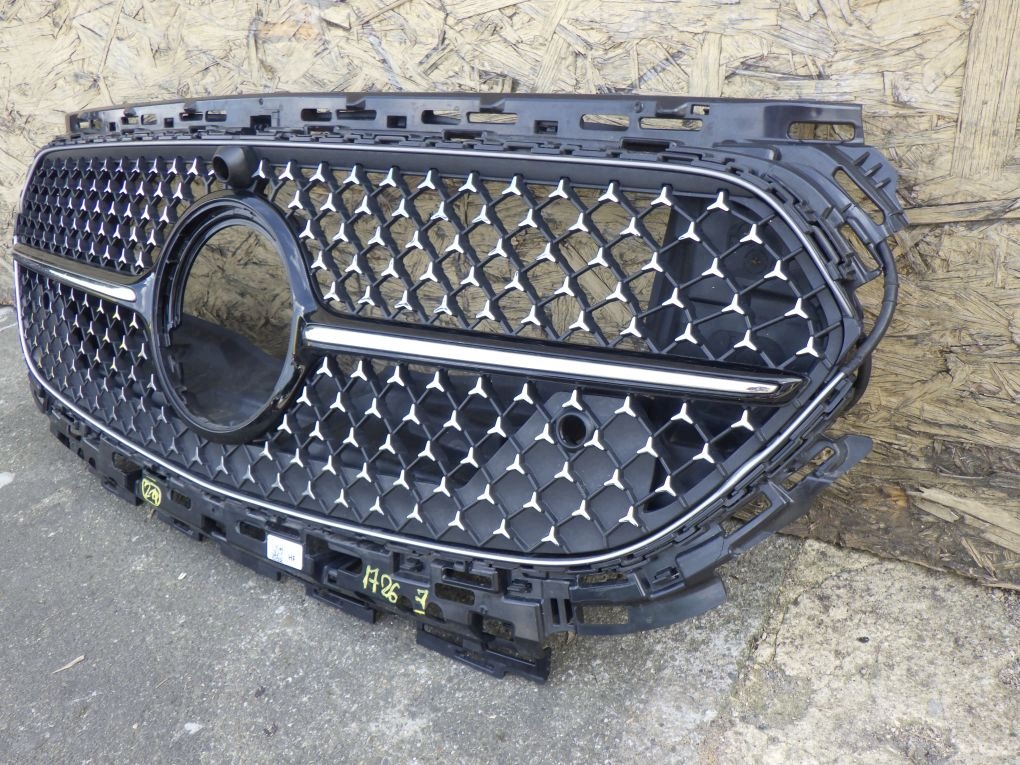MERCEDES E KLASA 214 W214 AMG LED 23- Grille