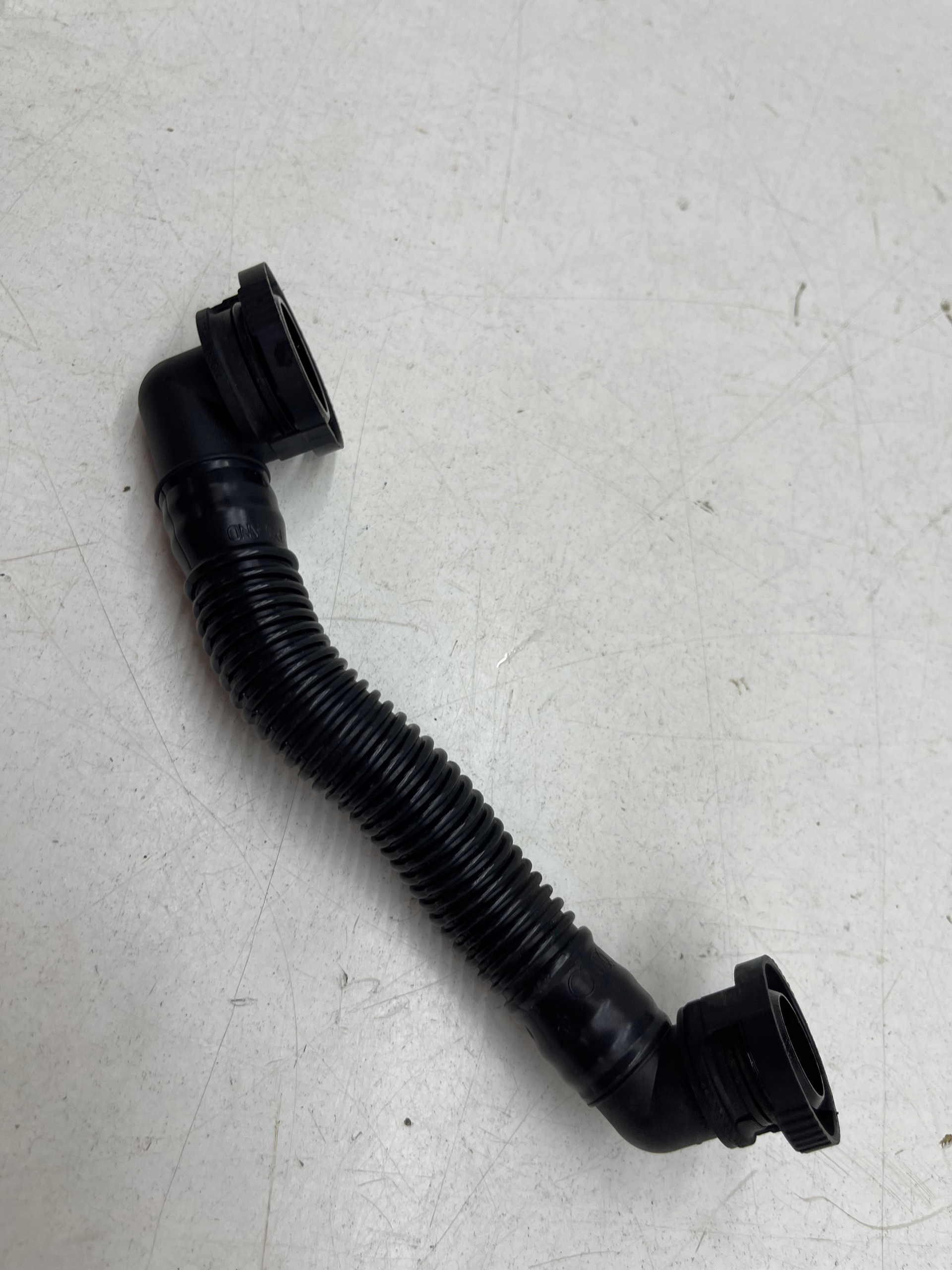 AUDI A6 C7 3.0 TDI pipe hose air odma