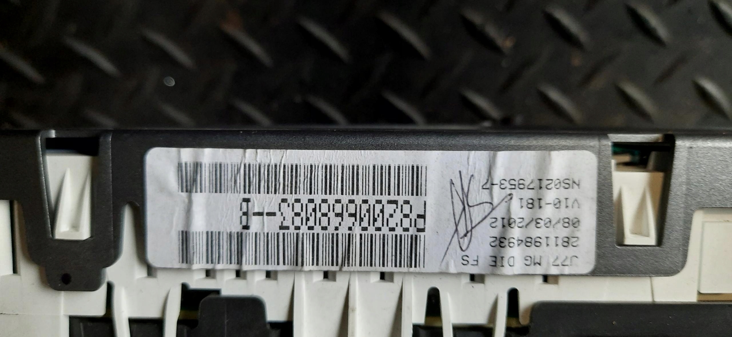 спидометр часы renault MODUS P8200668083B