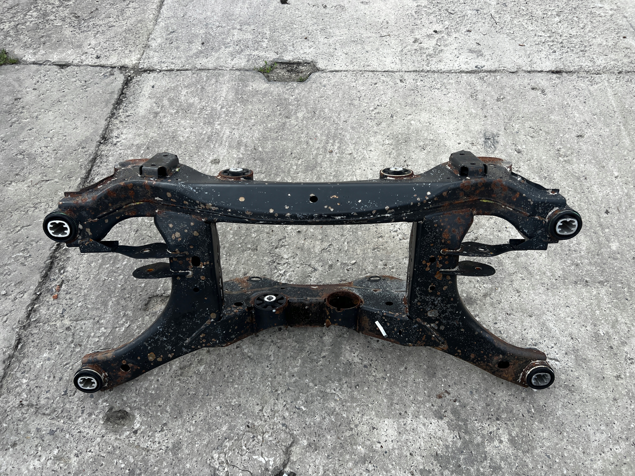 WÓZEK BELKA SANKI ZAWIESZENIE KOŁYSKA TYŁ FORD ESCAPE MK4 1.5 EB 4WD 4X4