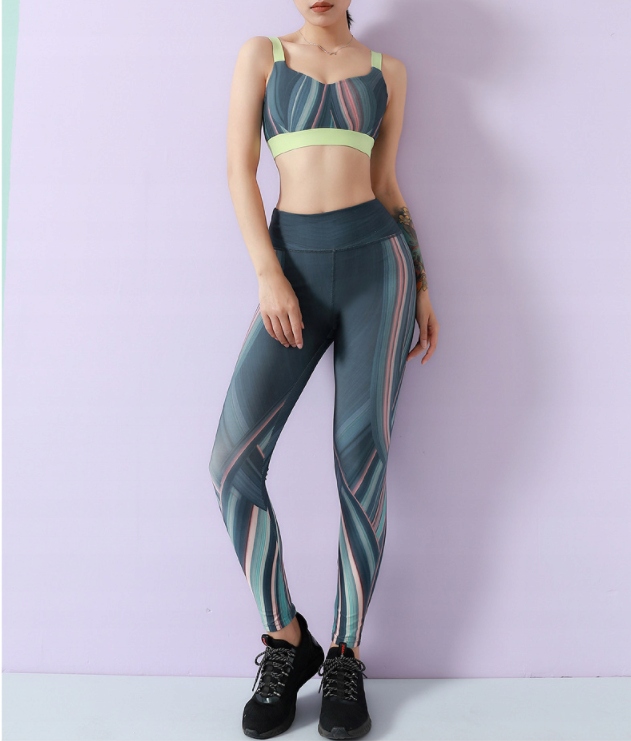 SPORTOWY KOMPLET TOP + LEGGINSY SIŁOWNIA L Marka inna