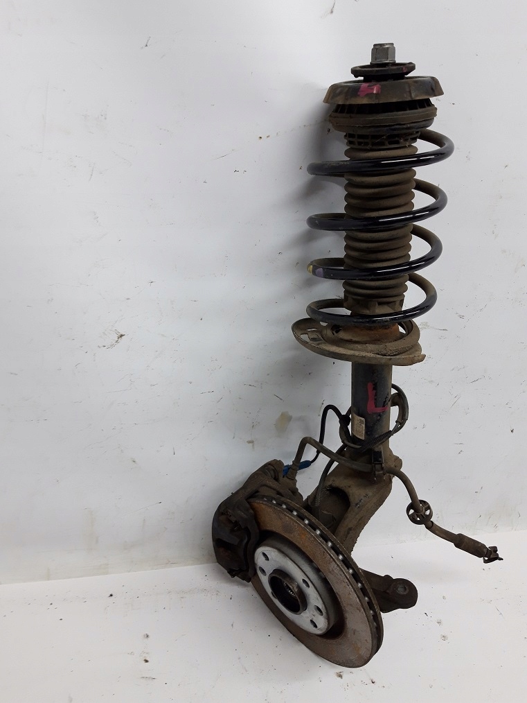 C4 CACTUS 1.6 e поворотный кулак, цапфа, амортизатор левый P60